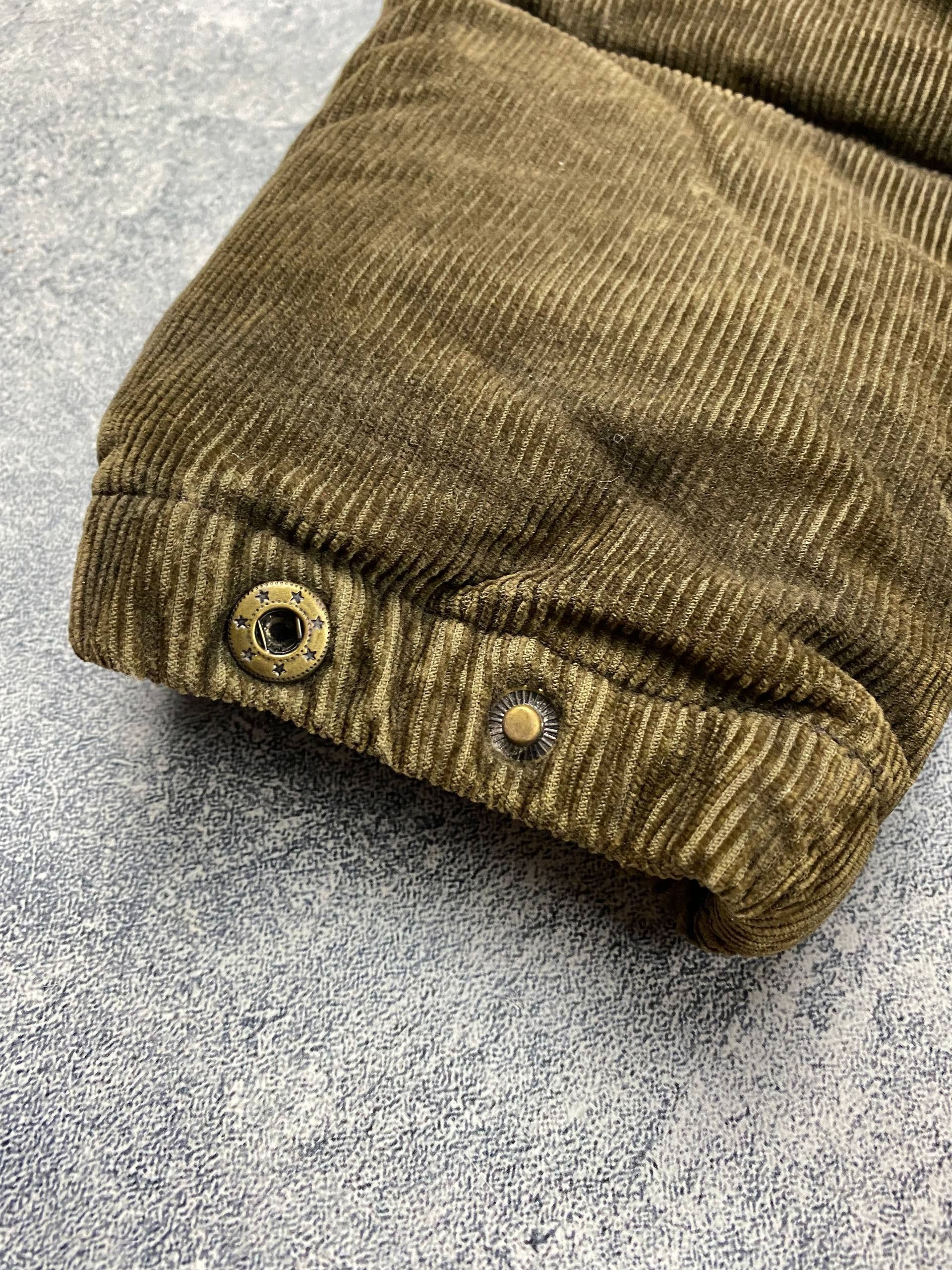 Chevignon Vintage Chevignon Togs Puffer Jacket Down Boxy Cropped Short Size US L / EU 52-54 / 3 - 14 Thumbnail