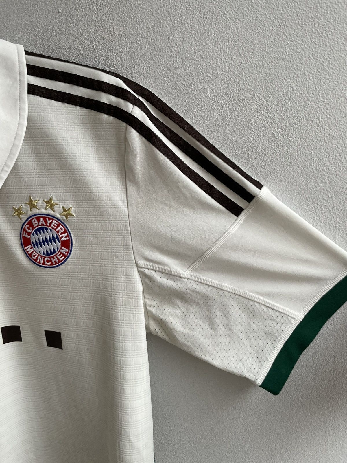 Adidas Bayern Munich 2013 2014 Football Shirt Soccer Jersey Adidas Size US M / EU 48-50 / 2 - 4 Thumbnail