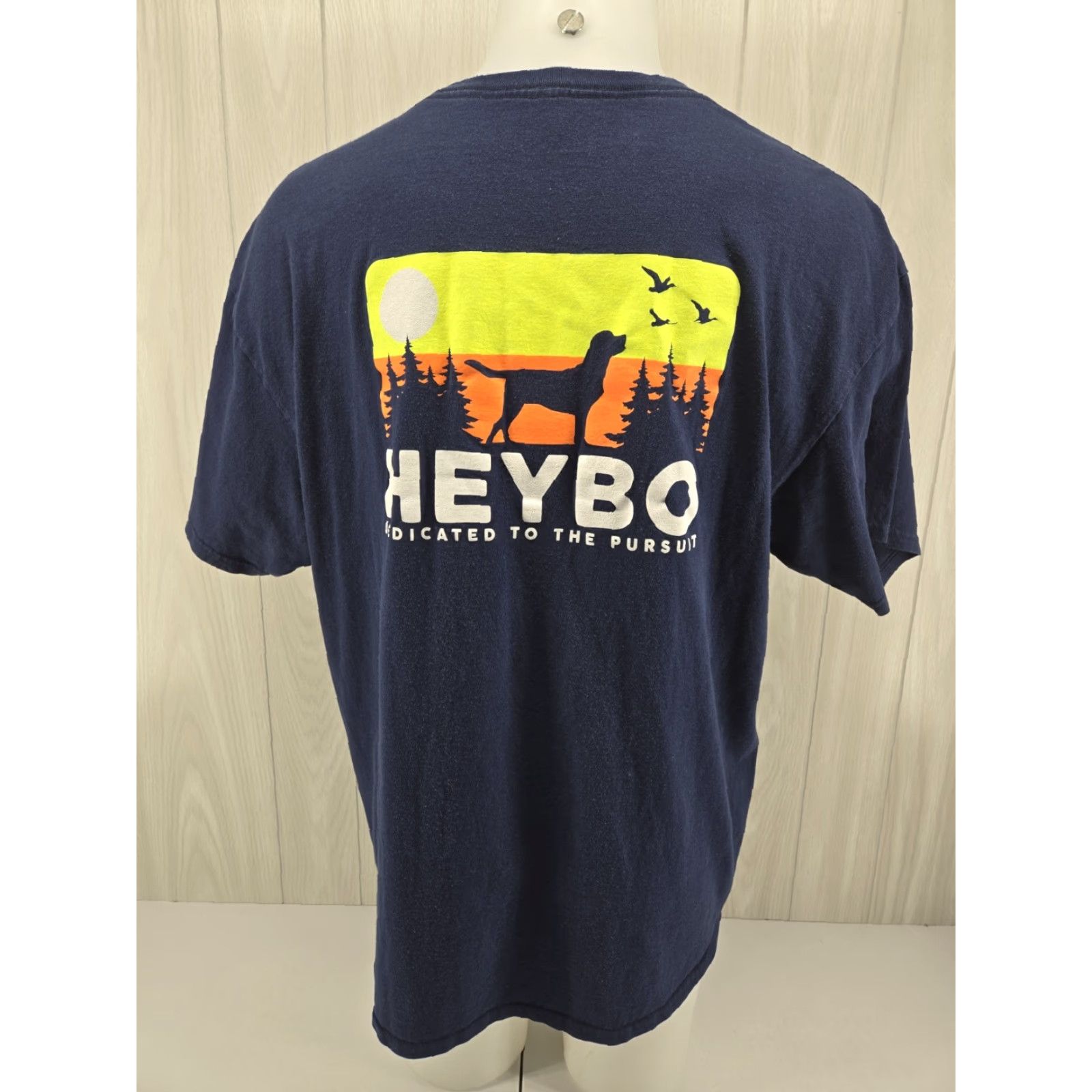 Vintage Heybo Outdoors Navy Blue Dog Duck Graphic Short Sleeve T Shirt Mens 2XL Size US XXL / EU 58 / 5 - 2 Thumbnail