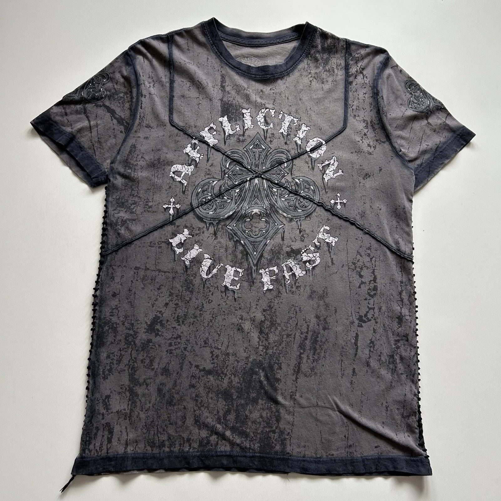 Affliction × Vintage Vintage Affliction Live Fast T Shirt Black Crest Logo Medium Size US M / EU 48-50 / 2 - 1 Thumbnail