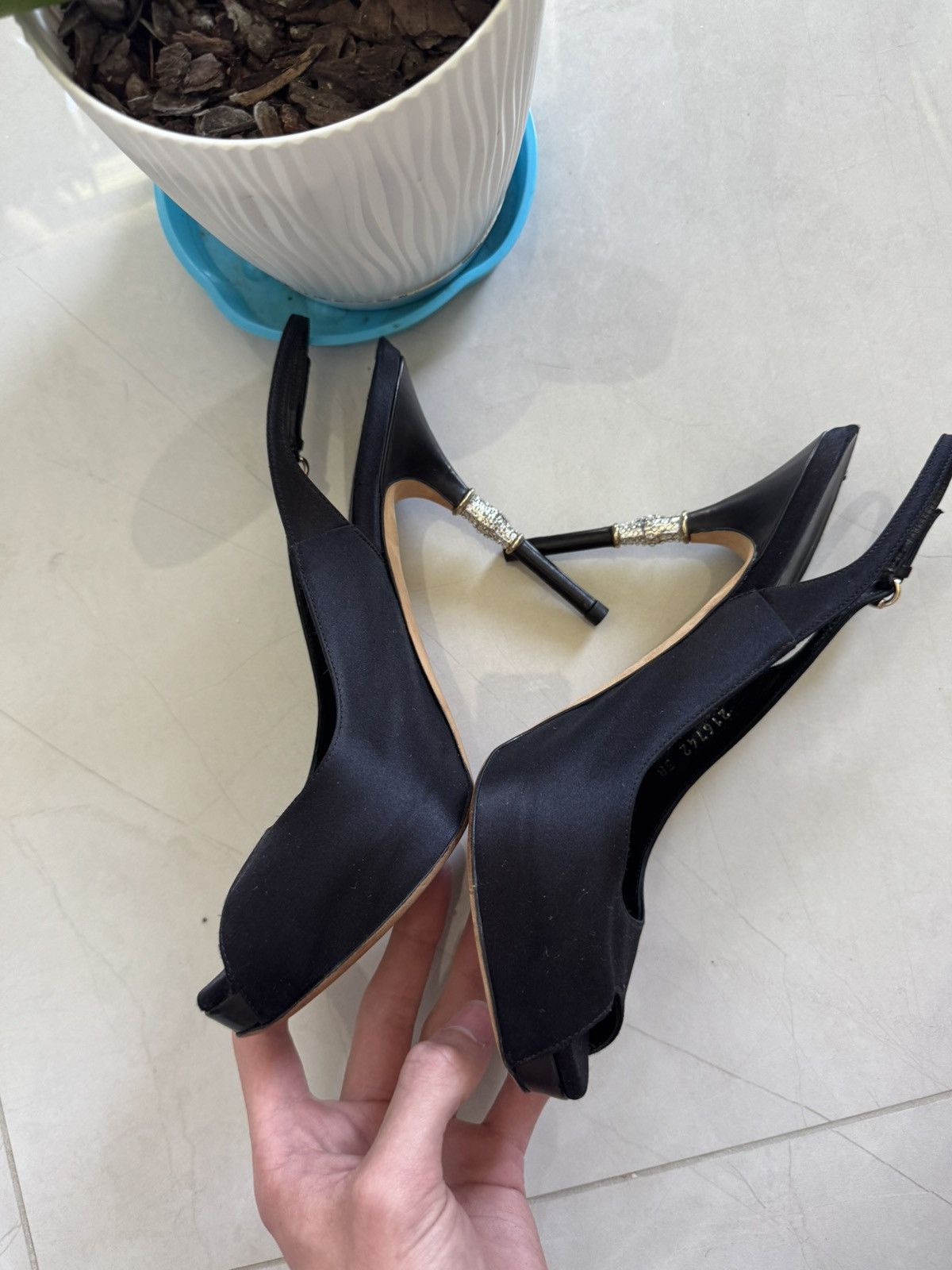 Gucci Gucci Crystal Heel Satin Slingbacks Size US 8 / IT 38 - 3 Thumbnail