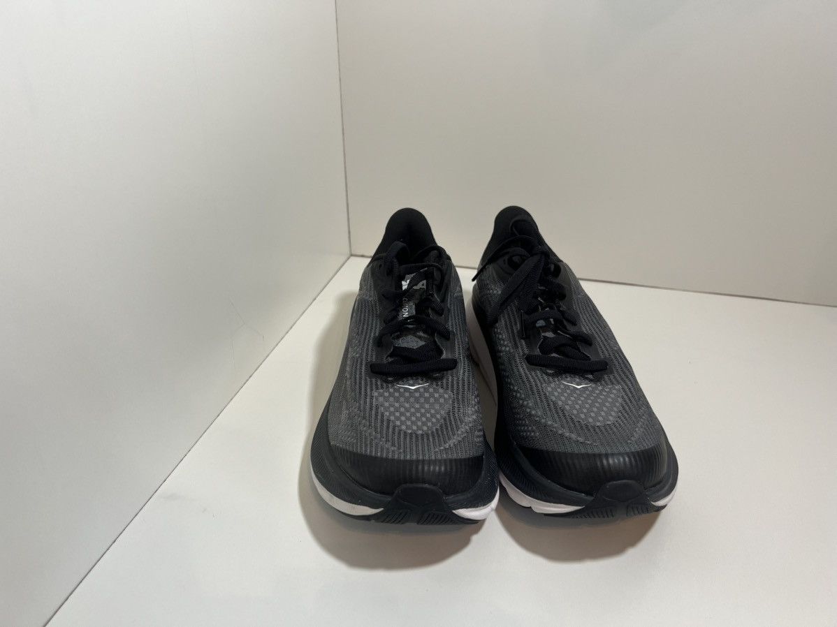 Hoka Size 5y - Hoka One One Clifton 9 Black White GS Size US 5 / EU 37 - 5 Thumbnail