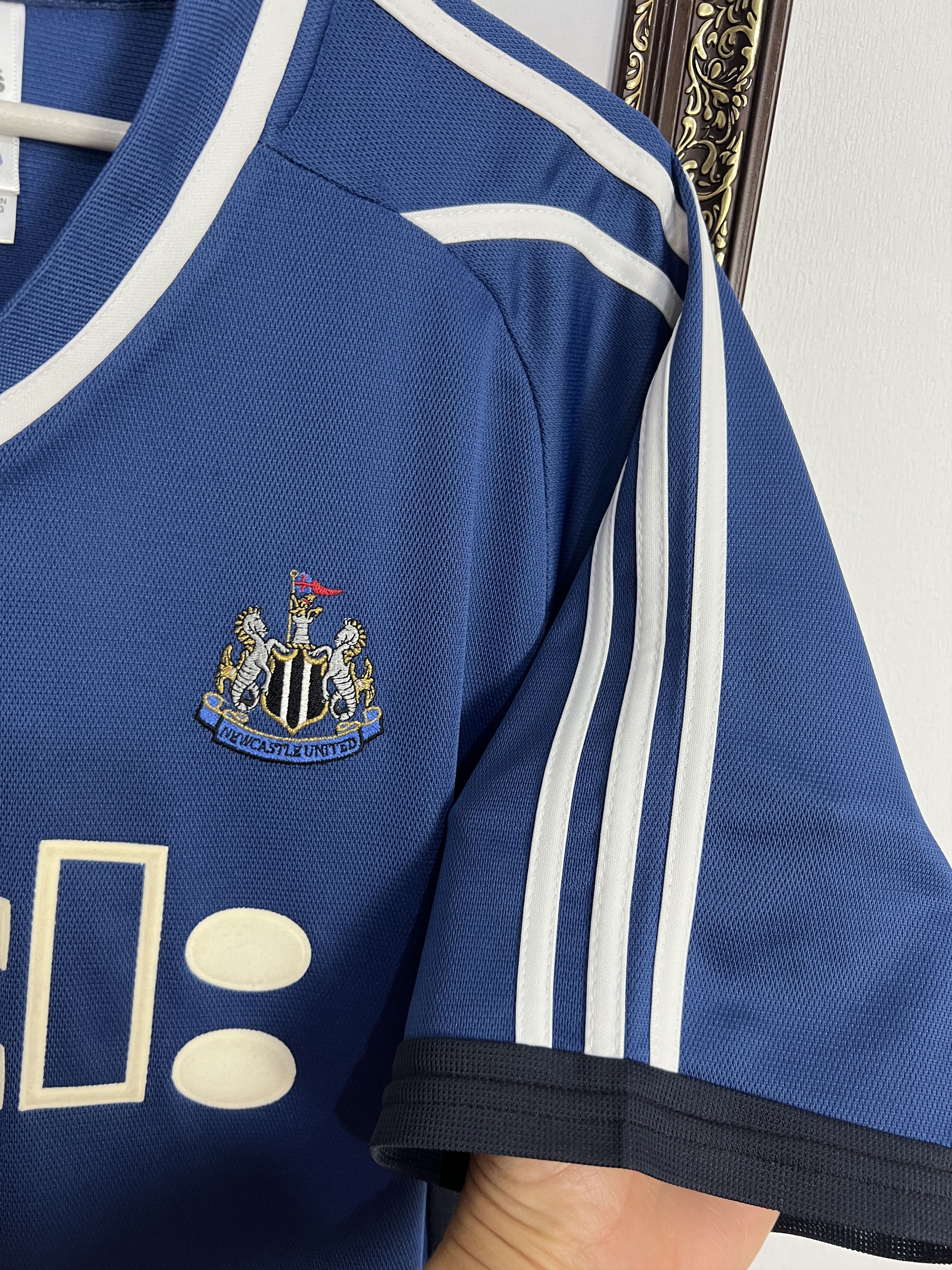 Adidas Newcastle Away football shirt Soccer Adidas Jersey Trikot Size US L / EU 52-54 / 3 - 4 Thumbnail