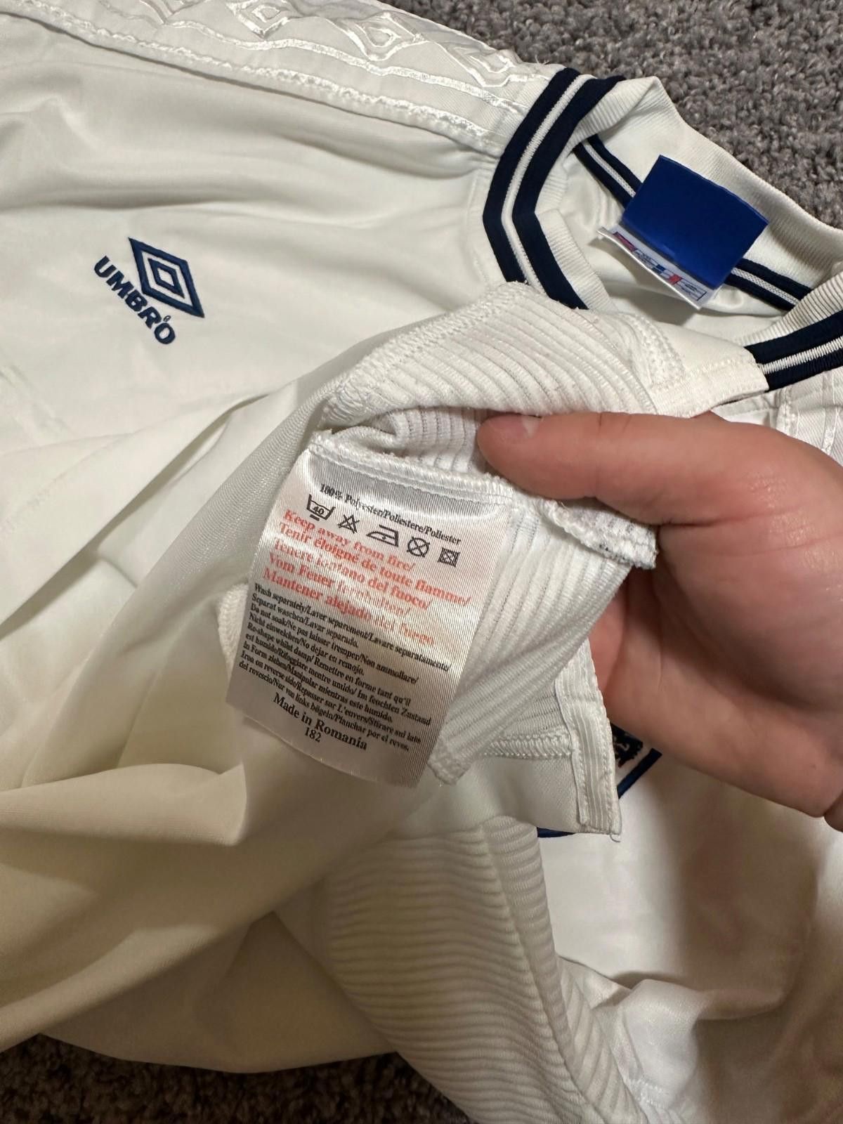Umbro England Home football shirt 1999 Soccer Umbro Jersey SZ XXL Size US XXL / EU 58 / 5 - 7 Thumbnail