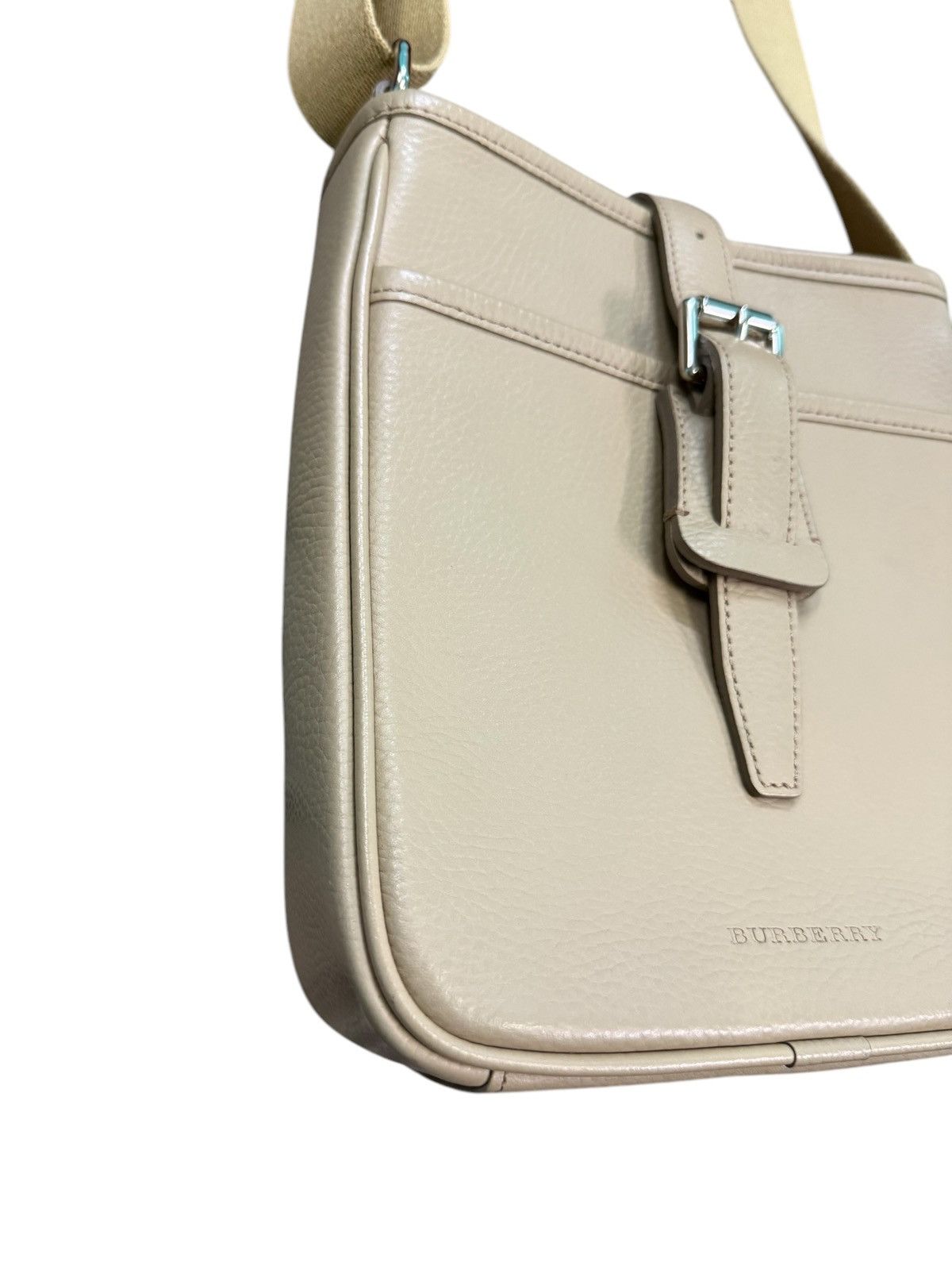Burberry AUTHENTIC BURBERRY LEATHER SHOULDER/CROSSBODY BAG Size ONE SIZE - 6 Thumbnail