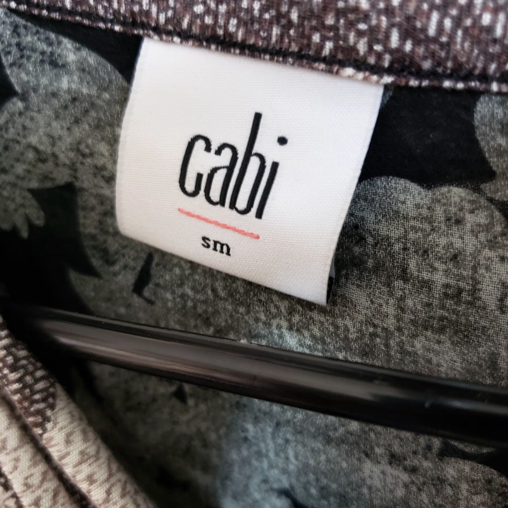 Vintage Cabi 3057 Womens Tank Top Sz Small Black White Floral Cowl Neck Sleeveless Tango Tank Shirt Womens Size S / US 4 / IT 40 - 5 Thumbnail