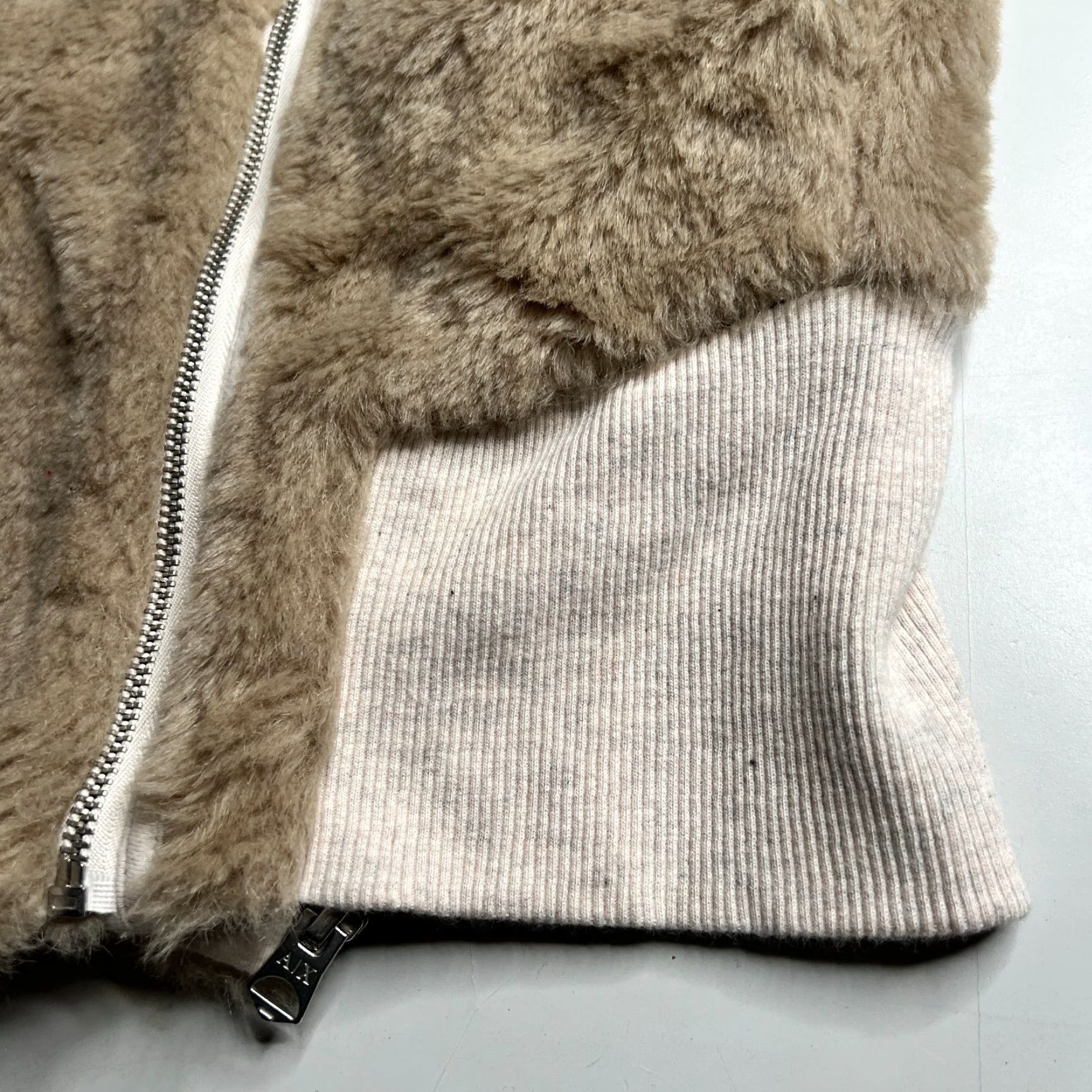 Armani Exchange Armani Exchange A|X Faux Fur Hooded Vest Womens S Beige Zip Front Size S / US 4 / IT 40 - 7 Thumbnail