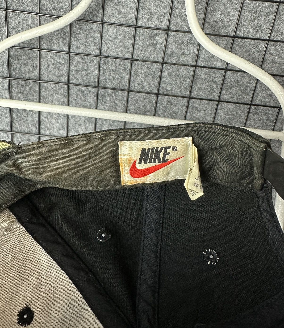 Vintage Nike Vintage Faded Swoosh Logo Adjustable Cap Hat Size OS Size ONE SIZE - 7 Thumbnail