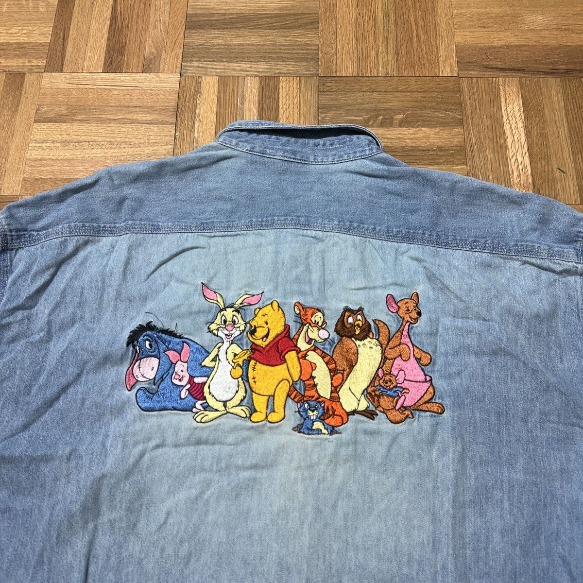 Disney Vintage Disney Winnie the Pooh denim shirt Size US XL / EU 56 / 4 - 3 Thumbnail