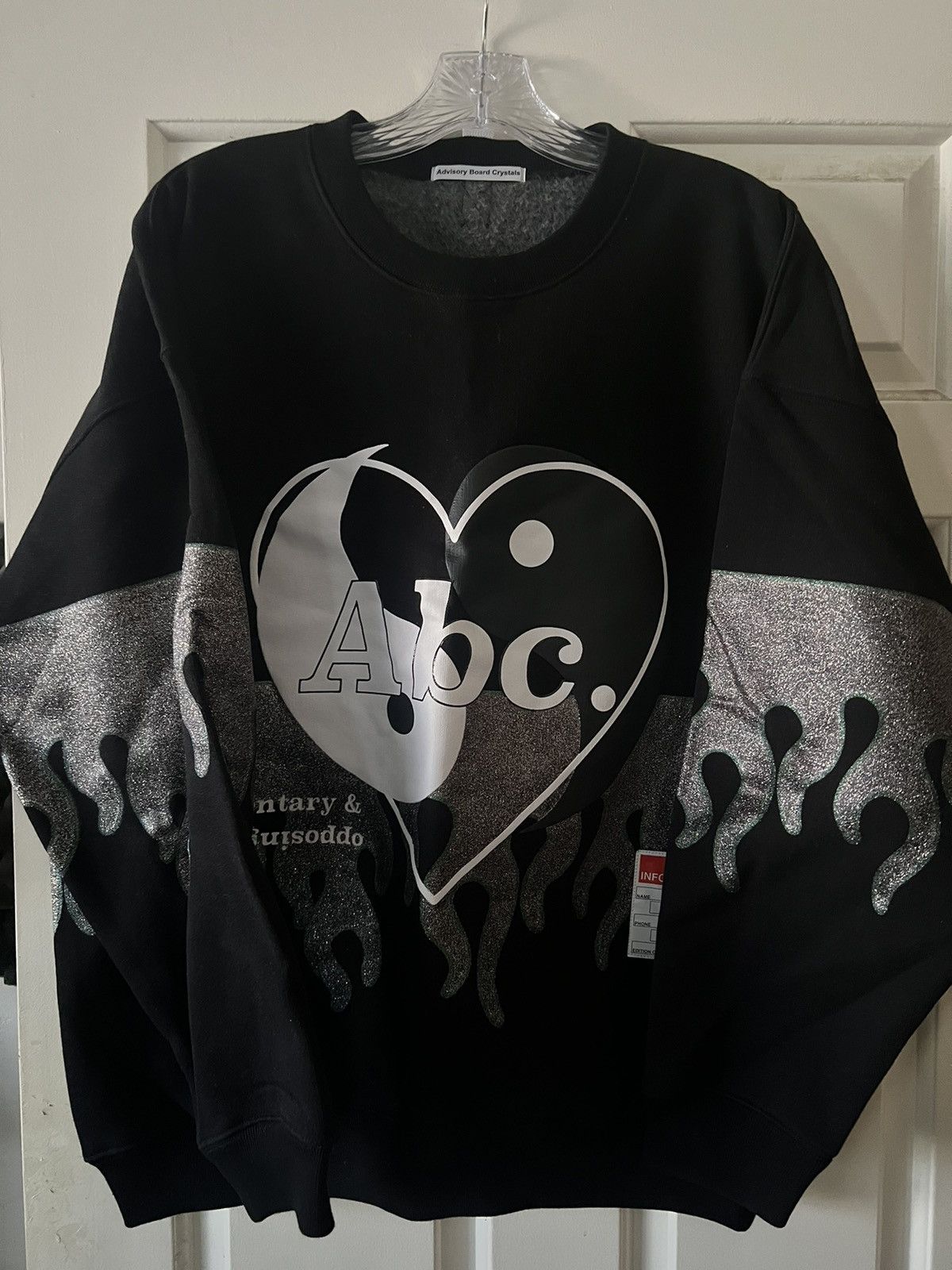 Advisory Board Crystals ABC Yin & Yang Valentine’s Day Crewneck Size US M / EU 48-50 / 2 - 4 Thumbnail