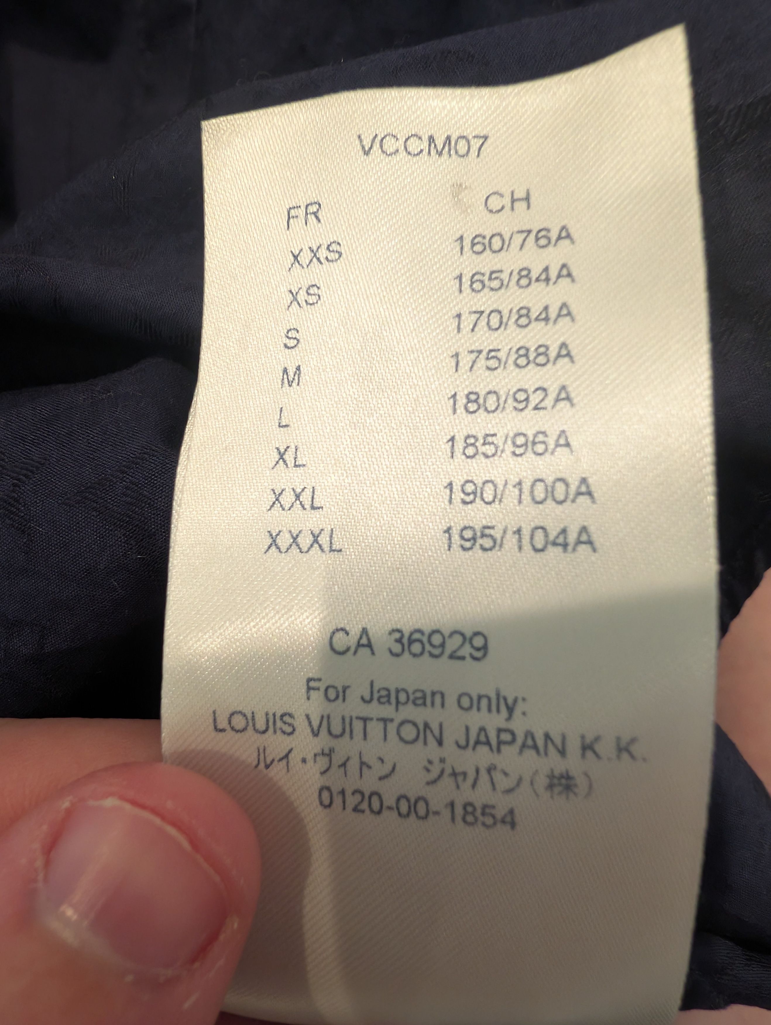 Louis Vuitton Louis Vuitton monogram button up shirt Size US S / EU 44-46 / 1 - 8 Thumbnail