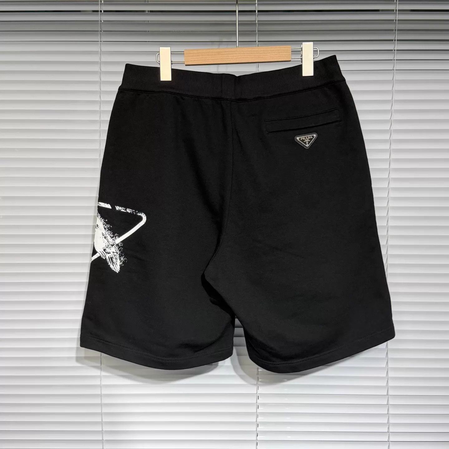 Prada Prada Lanternfish Print Combed Cotton Black L Shorts Size US 34 / EU 50 - 2 Thumbnail