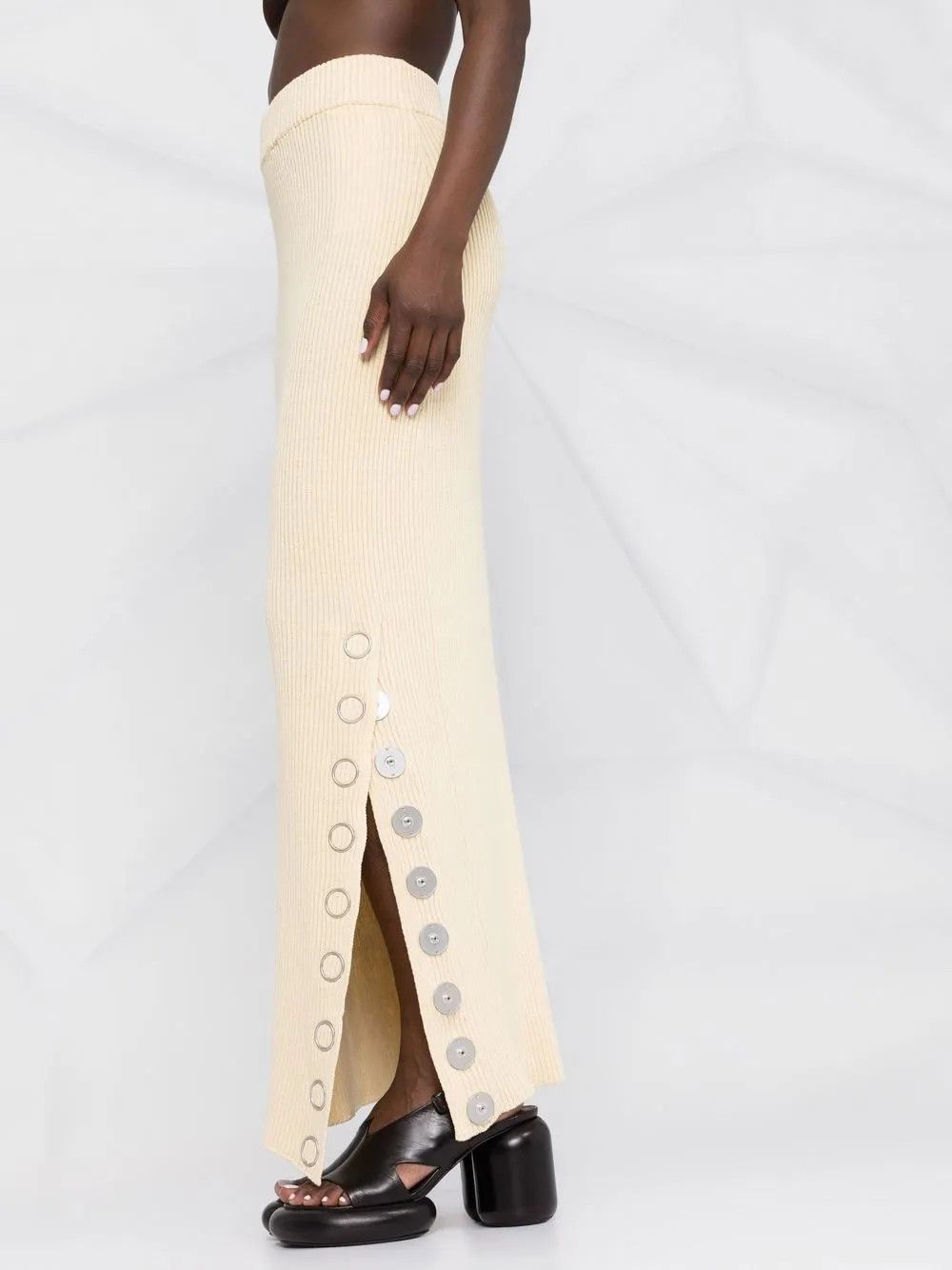 Jil Sander o1y1025 Maxi Skirt in Sand Size 26" / US 2 / IT 38 - 2 Thumbnail