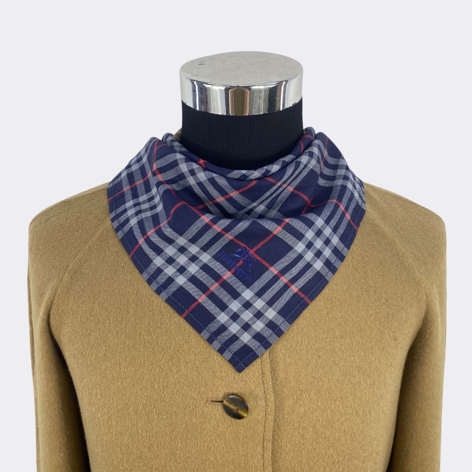 Burberry Vintage Burberry Handkerchief Neckerchief Bandana H099R Size ONE SIZE - 1 Thumbnail