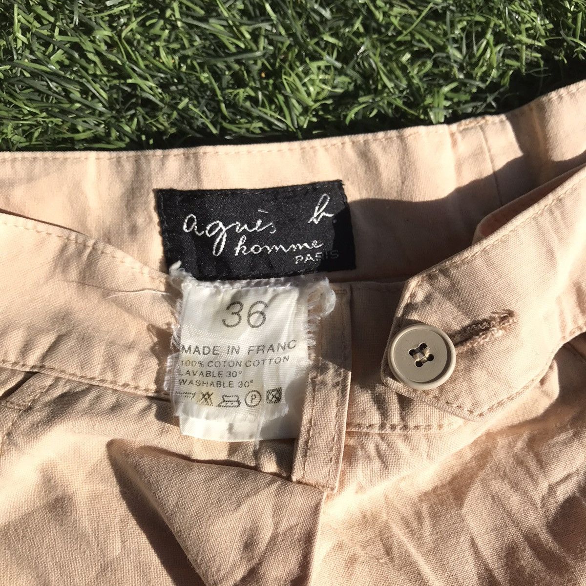 Designer × agnes b. Vintage Agnes B France Short pants khaki khakis beige Size US 34 / EU 50 - 10 Thumbnail