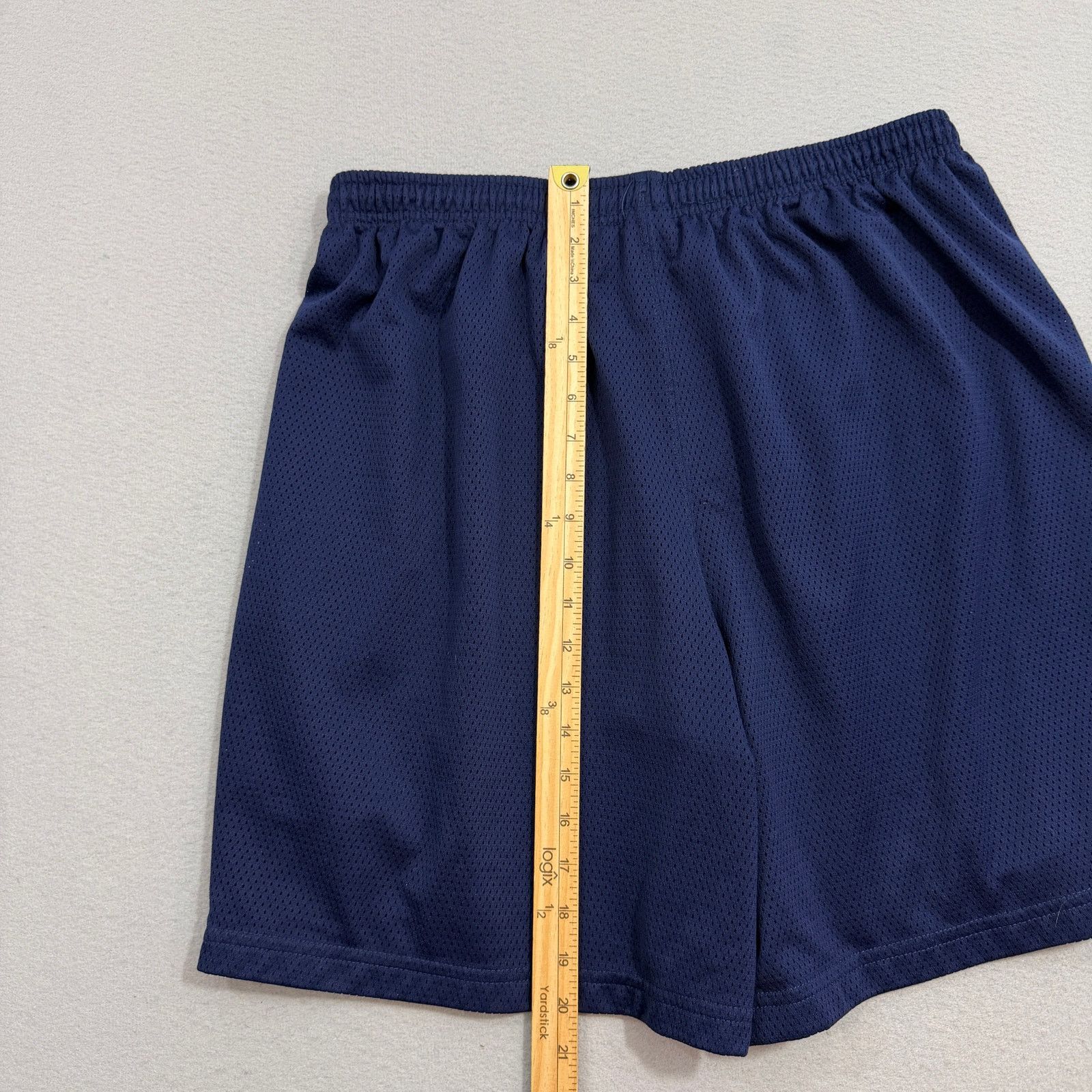 Vintage Vintage Detroit Tigers Shorts Men's XL Blue 8" Inseam y2k Size US 36 / EU 52 - 8 Thumbnail