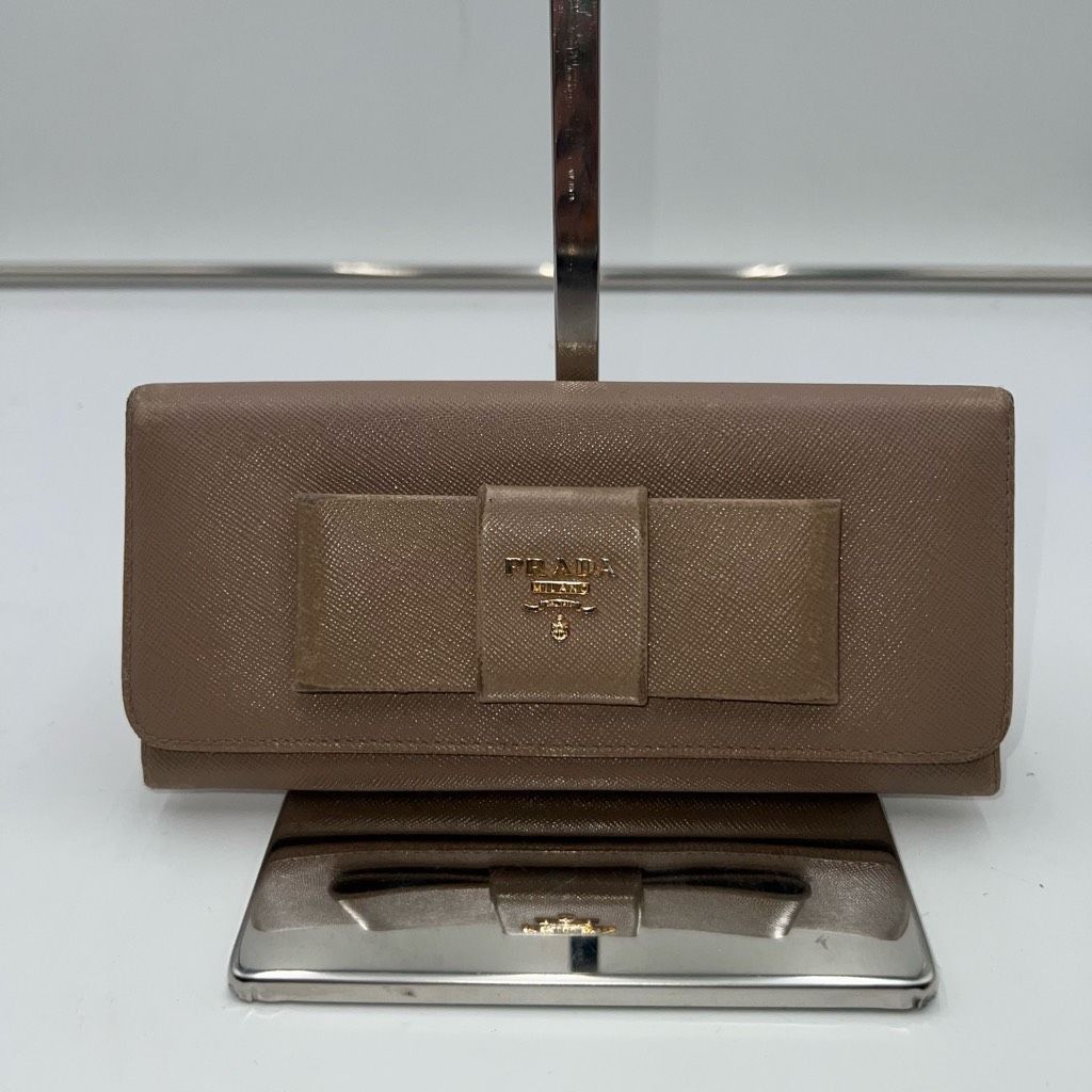 Prada Prada Bow Wallet in Saffiano Leather Size ONE SIZE - 1 Thumbnail
