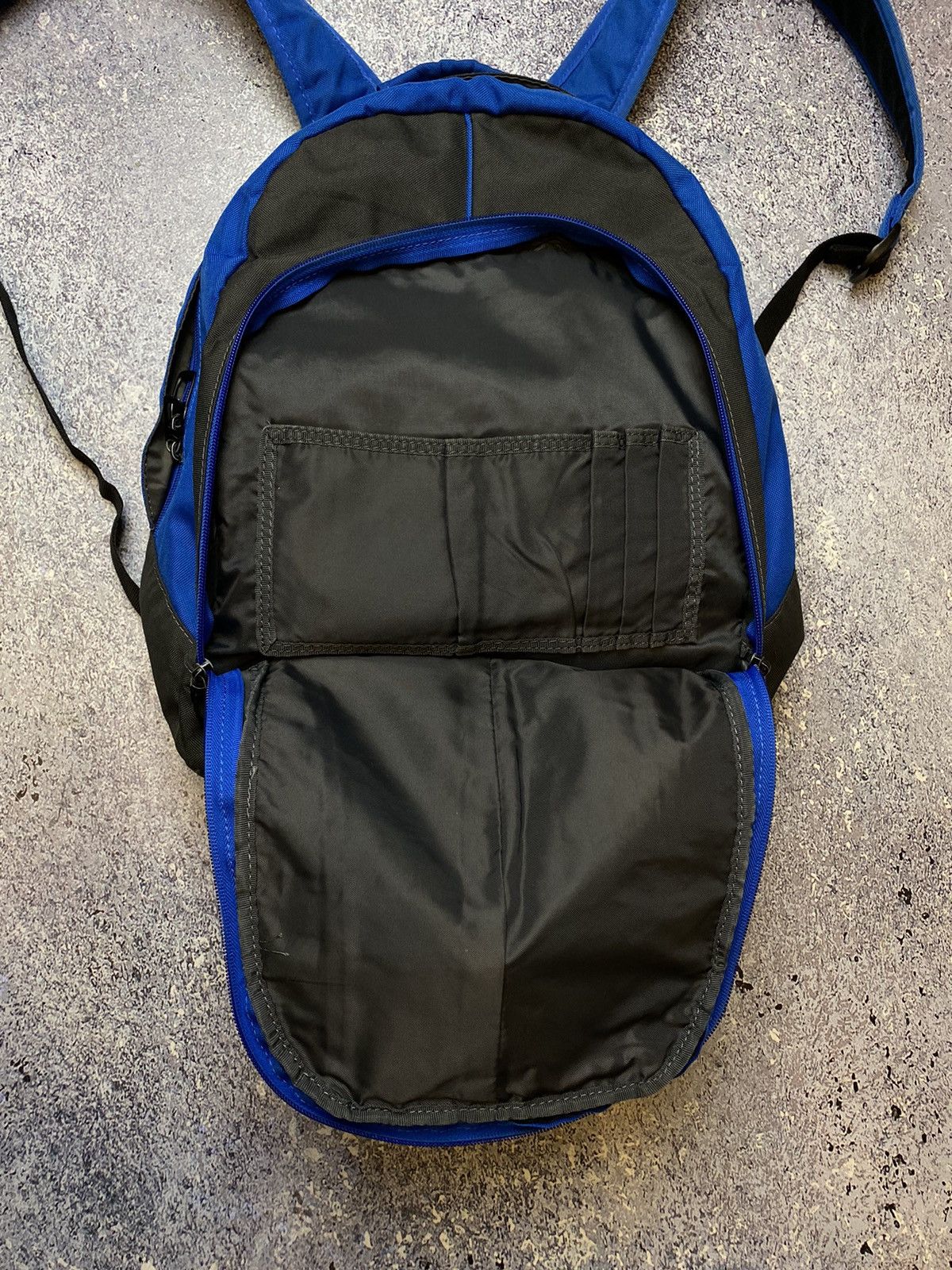 Nike × Vintage 💥VINTAGE NIKE SWOOSH BACKPACK Y2K Size ONE SIZE - 10 Thumbnail