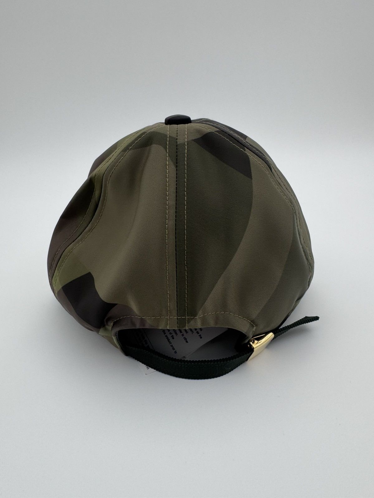 Kaws FW21 Sacai x Kaws S Cap Camouflage DS w/ Tags Size ONE SIZE - 4 Thumbnail