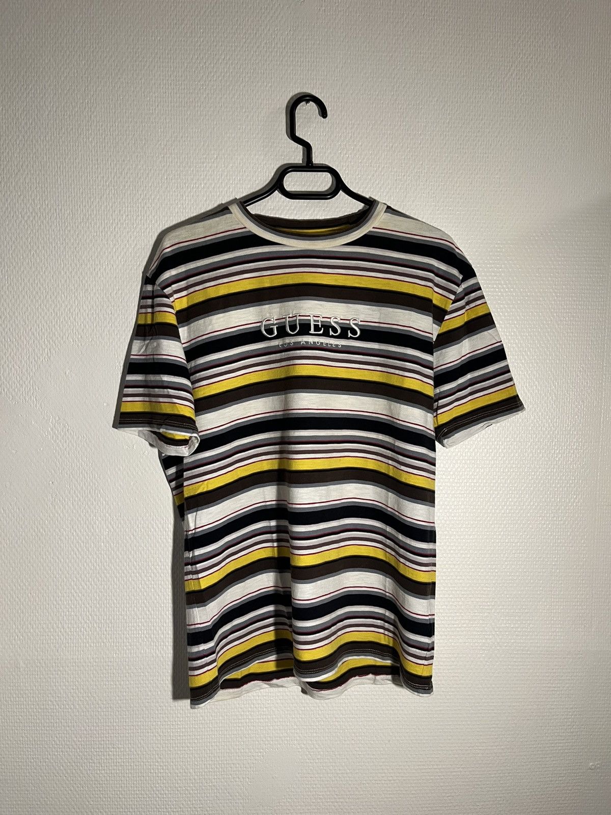 Guess vintage tee size s fit m