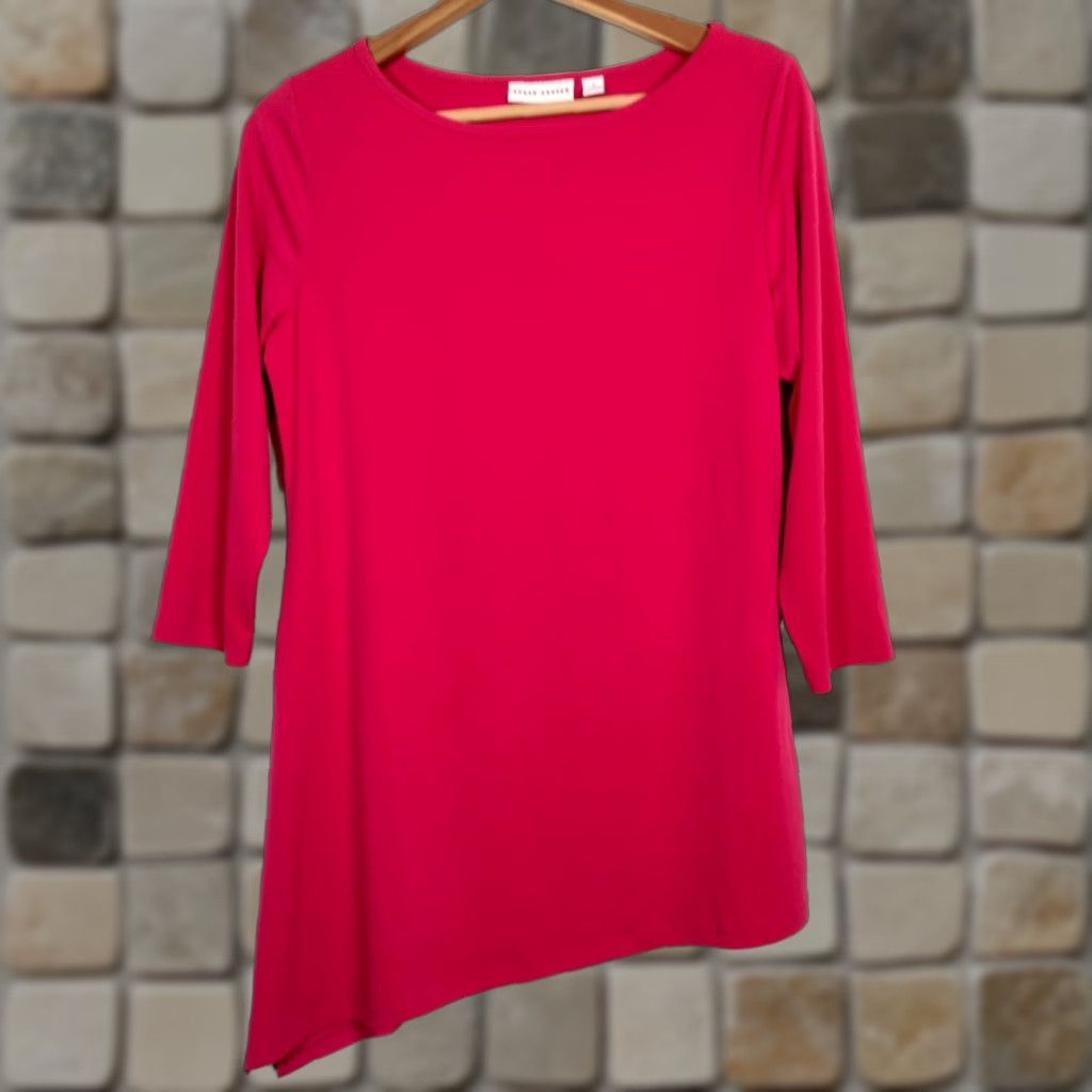 Vintage Susan Graver Shirt Small Hot Pink Liquid Knit Asymmetrical Hem 3/4 Slv Tunic Women Regular Pink Modern Classic Casual Party/Cocktail Shirt Womens Size S / US 4 / IT 40 - 1 Thumbnail