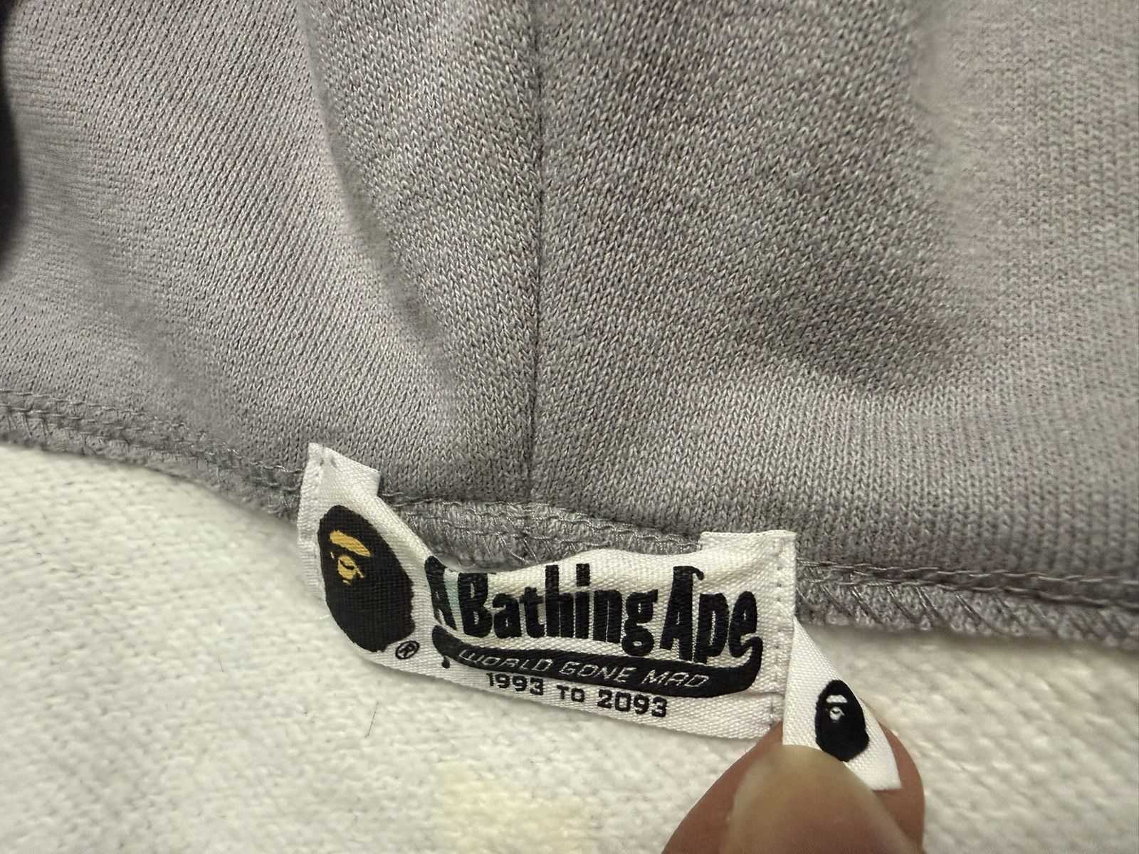 Bape BAPE x Minions grey shark hoodie Size US L / EU 52-54 / 3 - 6 Thumbnail