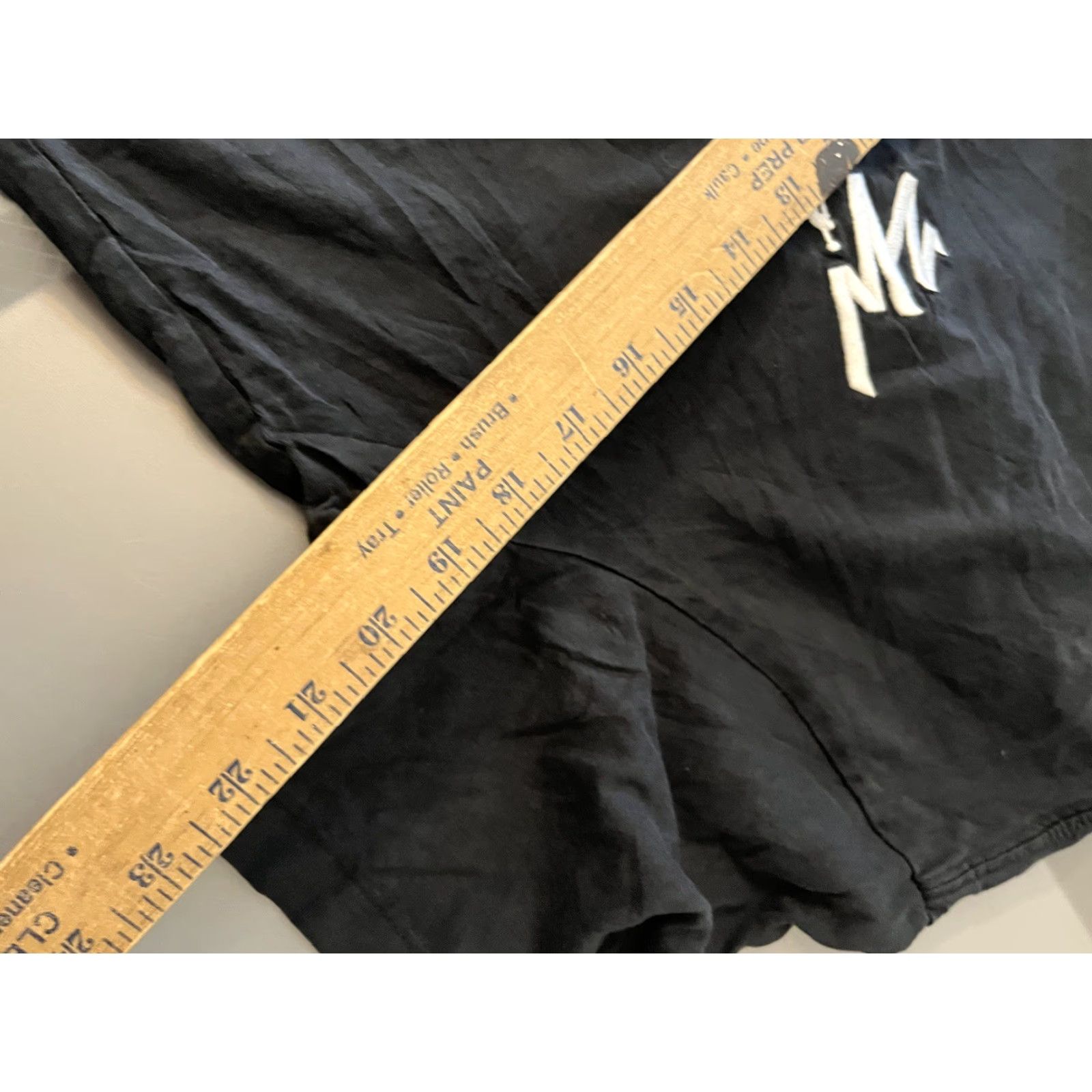Jordan Brand Jordan T-Shirt Black Graphic Men's L Crew Neck Logo Jordan Size US L / EU 52-54 / 3 - 4 Thumbnail