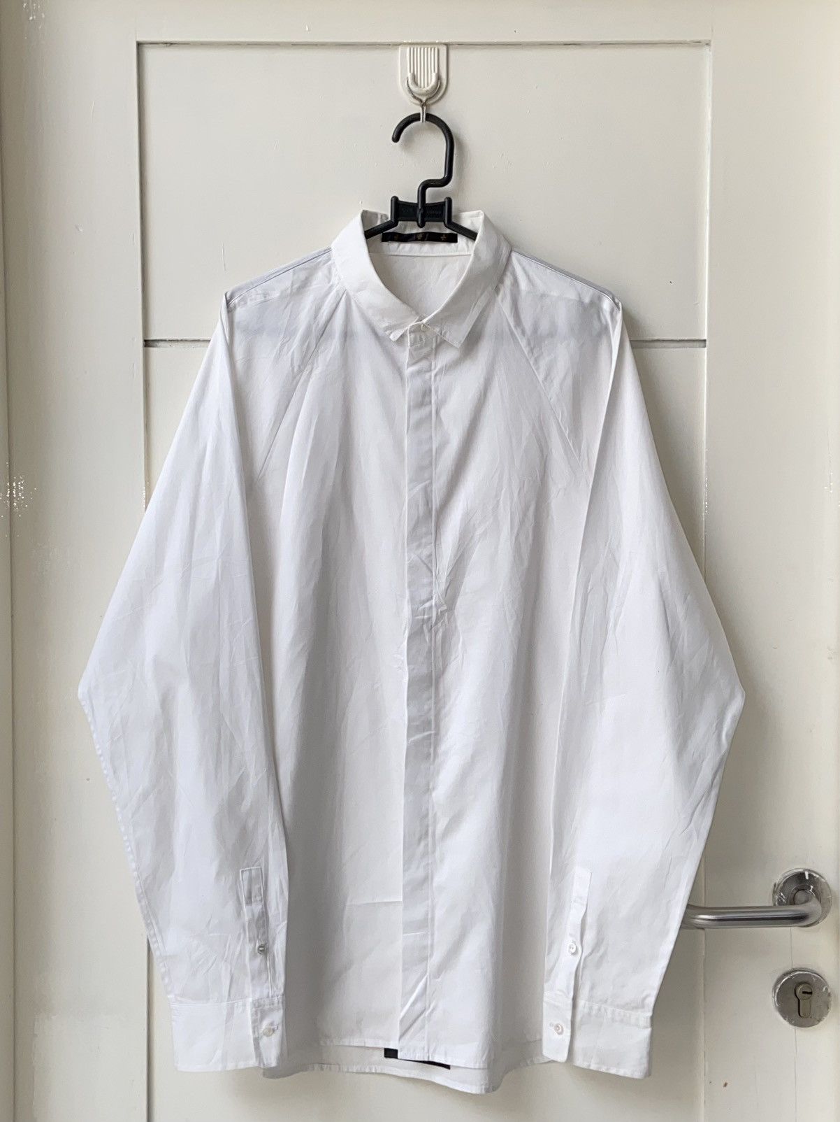 Ato Matsumoto × ato Aatoo Modeled By Chika Aoyama White Shirt Size US S / EU 44-46 / 1 - 1 Thumbnail