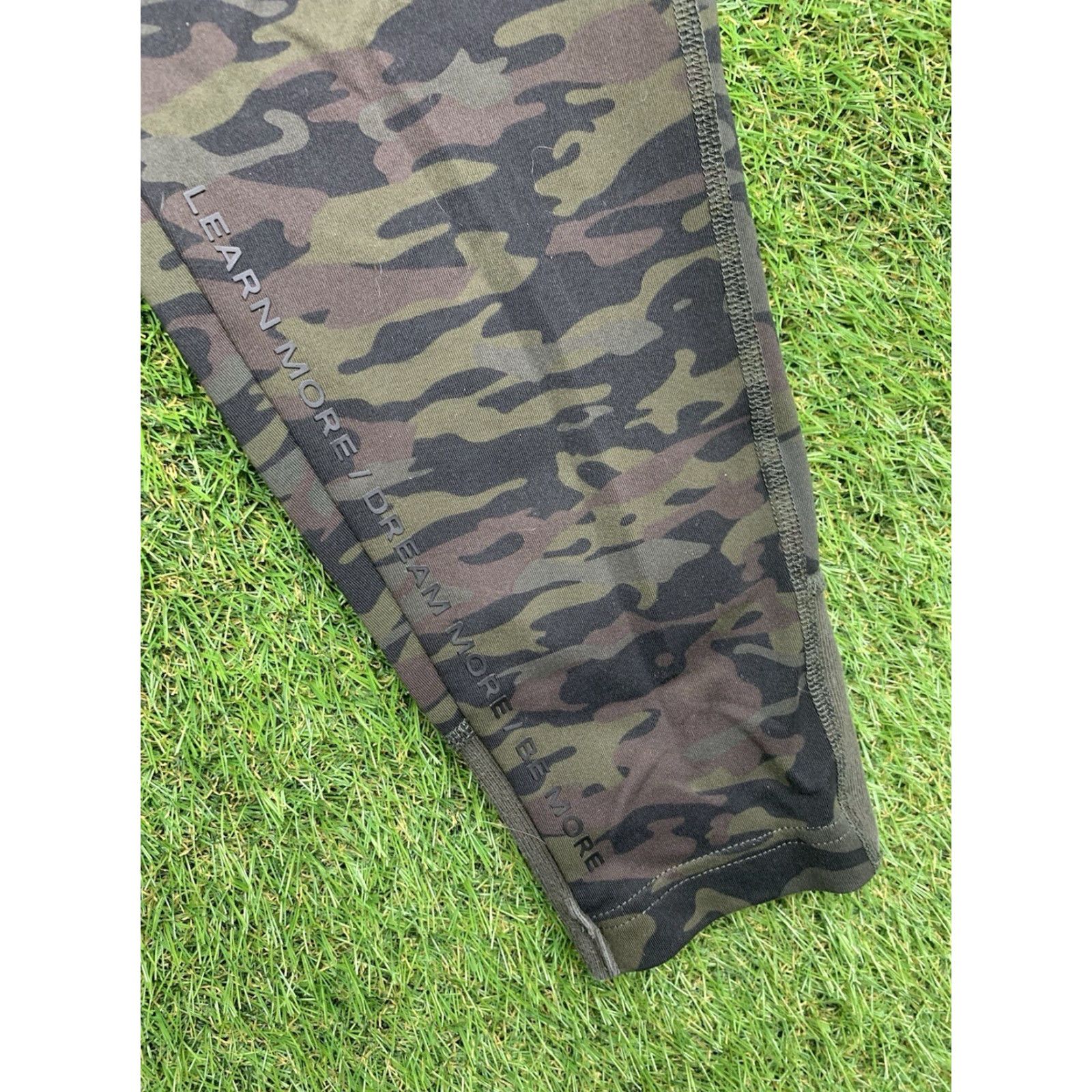 Vintage Alphalete Sweatpants Mens Medium M Tapered 32x30 Camouflage Beig e Polyester Blend Gym Activewear Size US 31 - 6 Thumbnail