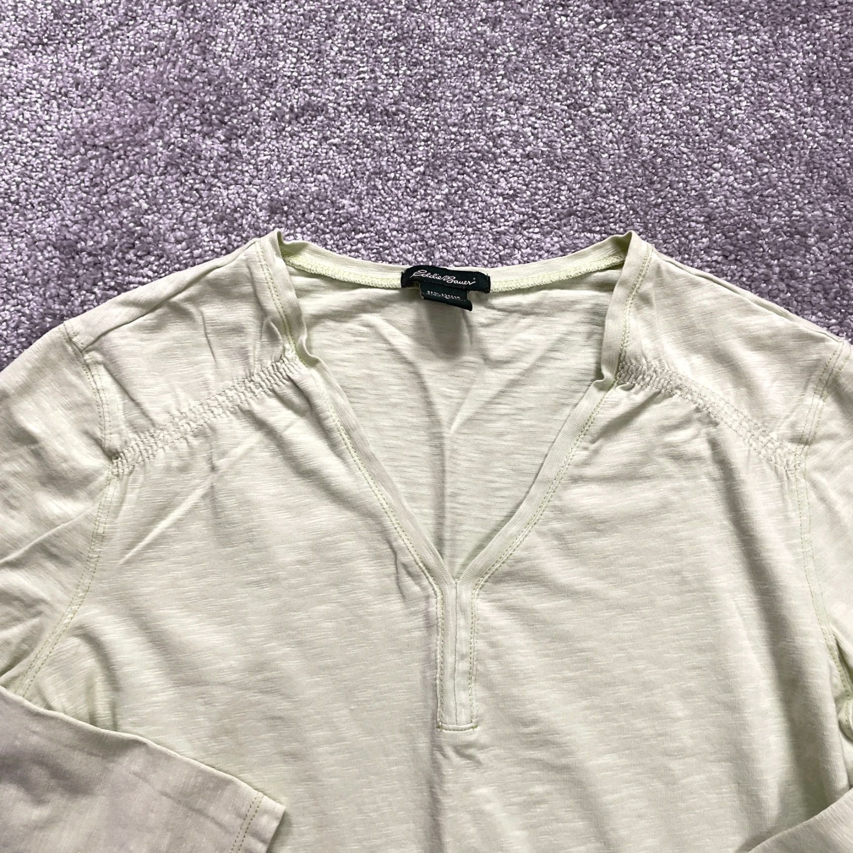 Eddie Bauer Eddie Bauer Women's Small Yellow V-Neck Long Sleeve Knit Shirt Casual Top Size S / US 4 / IT 40 - 2 Thumbnail