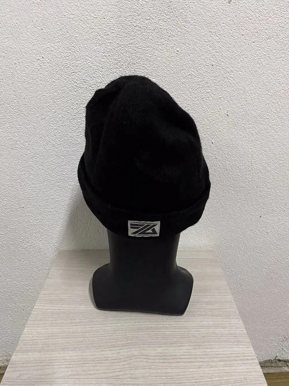 Japanese Brand Japanese Brand Batman Small Logo Beanie Hat Size ONE SIZE - 4 Thumbnail