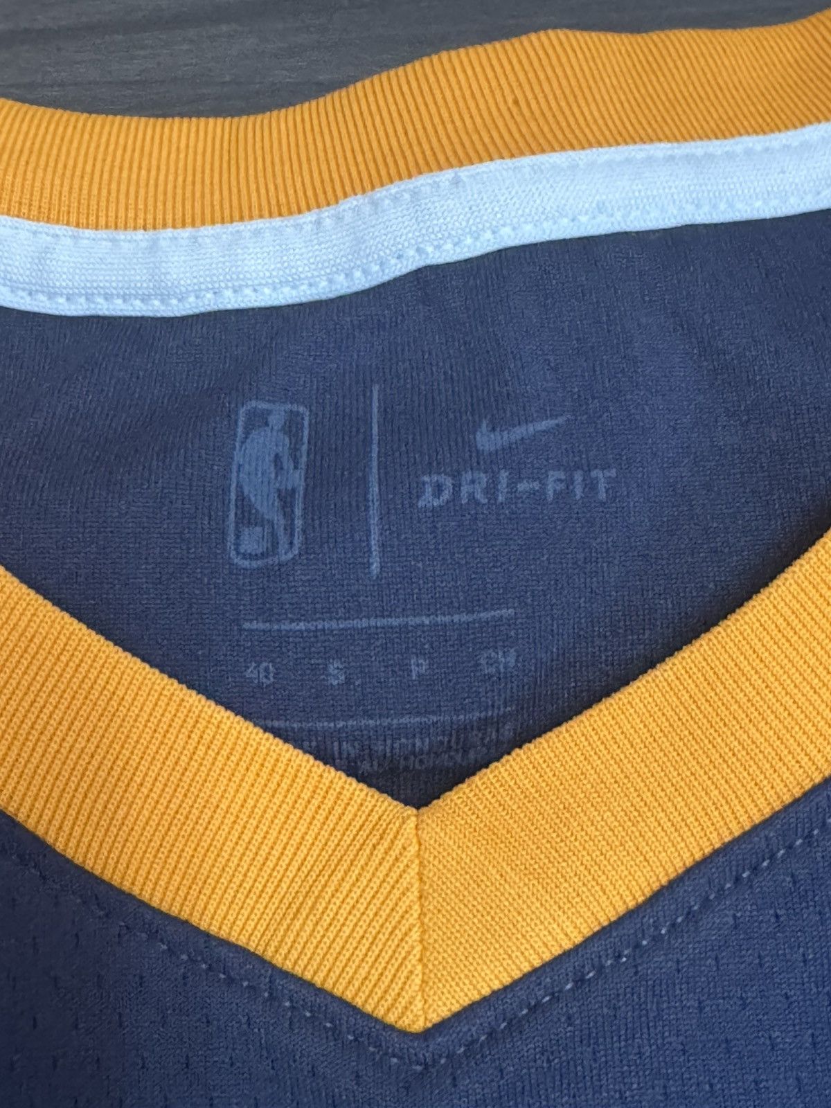 Nike Utah Jazz Donovan Mitchell #45 Dri-Fit Swingman Jersey 40 Size US S / EU 44-46 / 1 - 4 Thumbnail