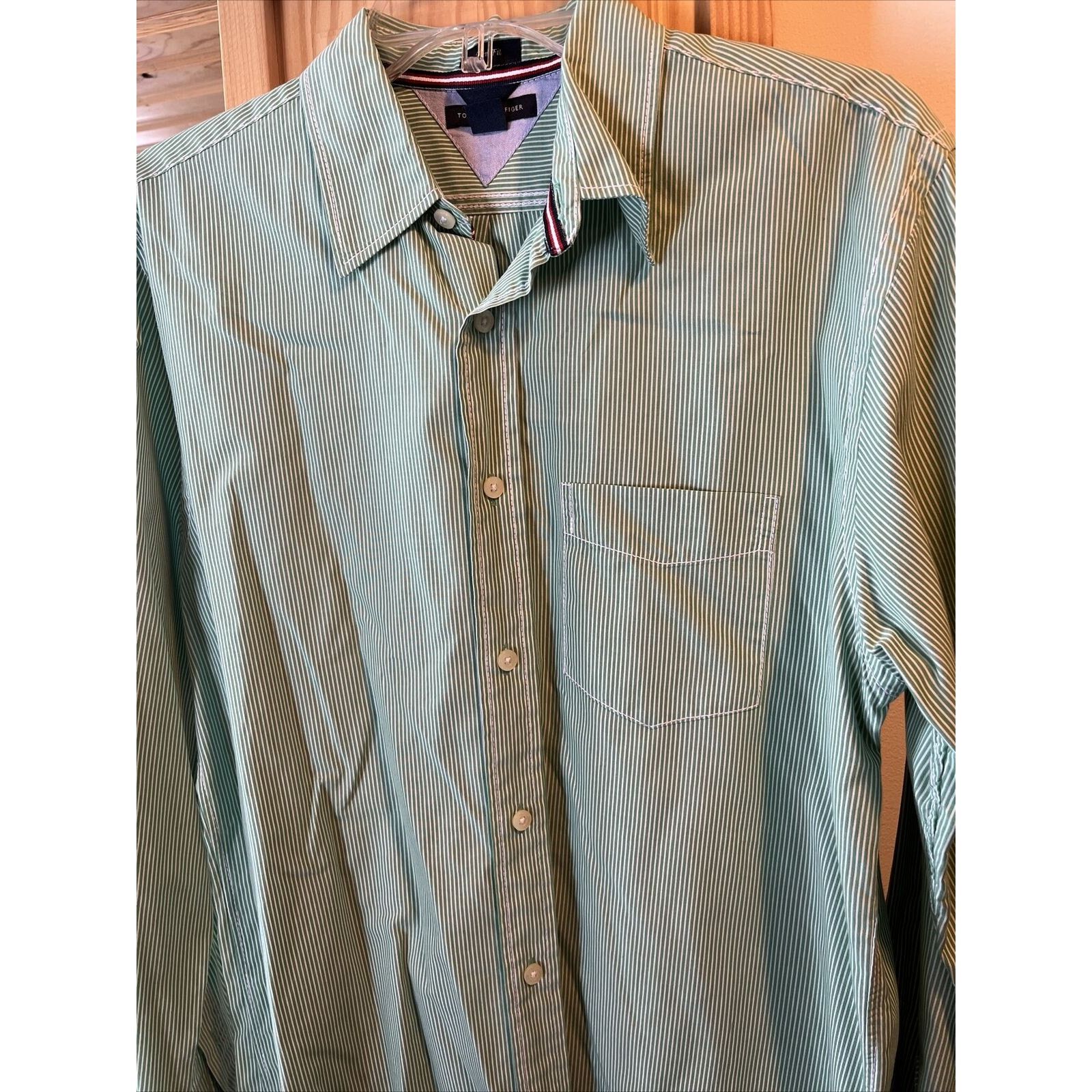 Tommy Hilfiger Tommy Hilfiger Men’s S Green Striped Trim Fit cotton Shirt Size US S / EU 44-46 / 1 - 10 Thumbnail