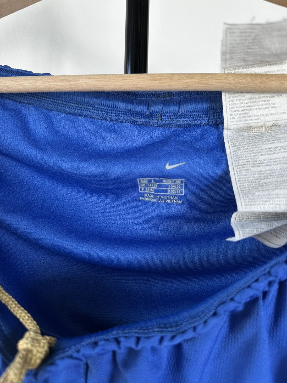 Nike Nike FC Basel 2005-07 Away Football Shorts Blue Gold Size US 34 / EU 50 - 3 Thumbnail