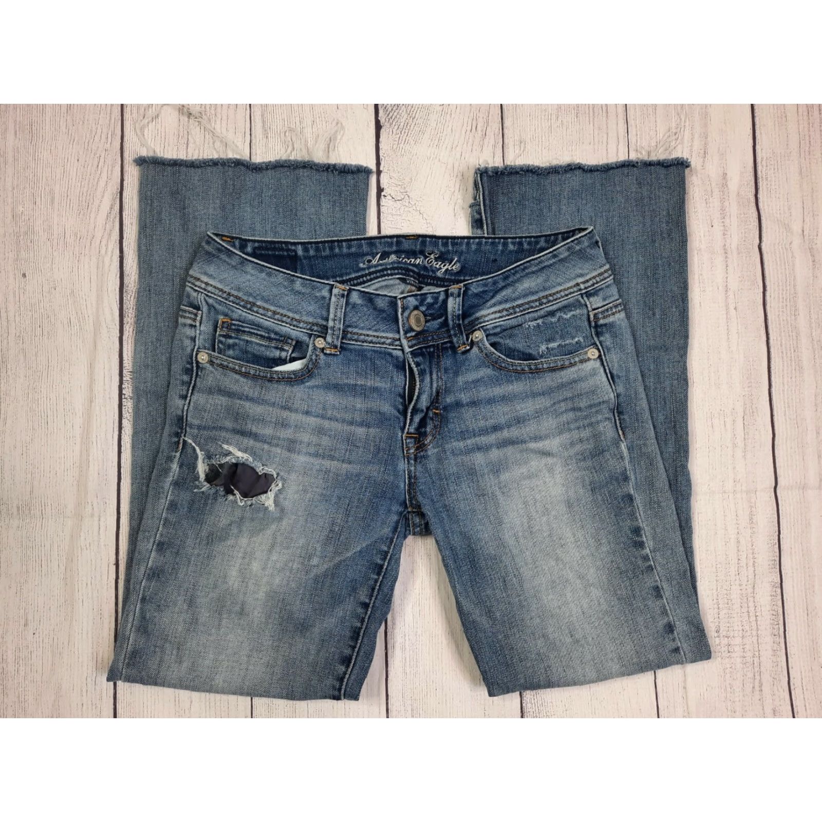 American Eagle Outfitters VINTAGE AMERICAN EAGLE Women's Jeans Bootcut Capri 4 Blue Denim Stretch Pockets Zipper Closure Size 27" / US 4 / IT 40 - 7 Thumbnail
