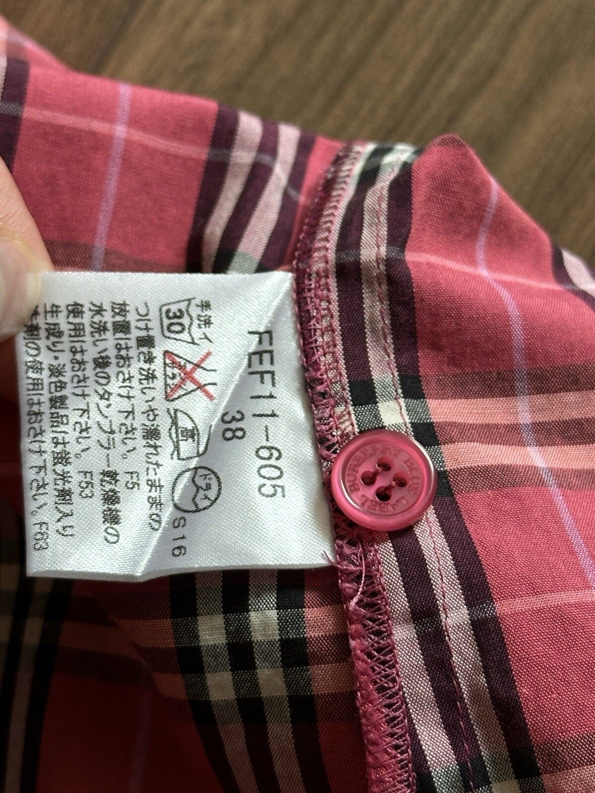 Burberry Burberry London Blue Label Womens Plaid Shirt Red Size 38 Size XS / US 0-2 / IT 36-38 - 11 Thumbnail