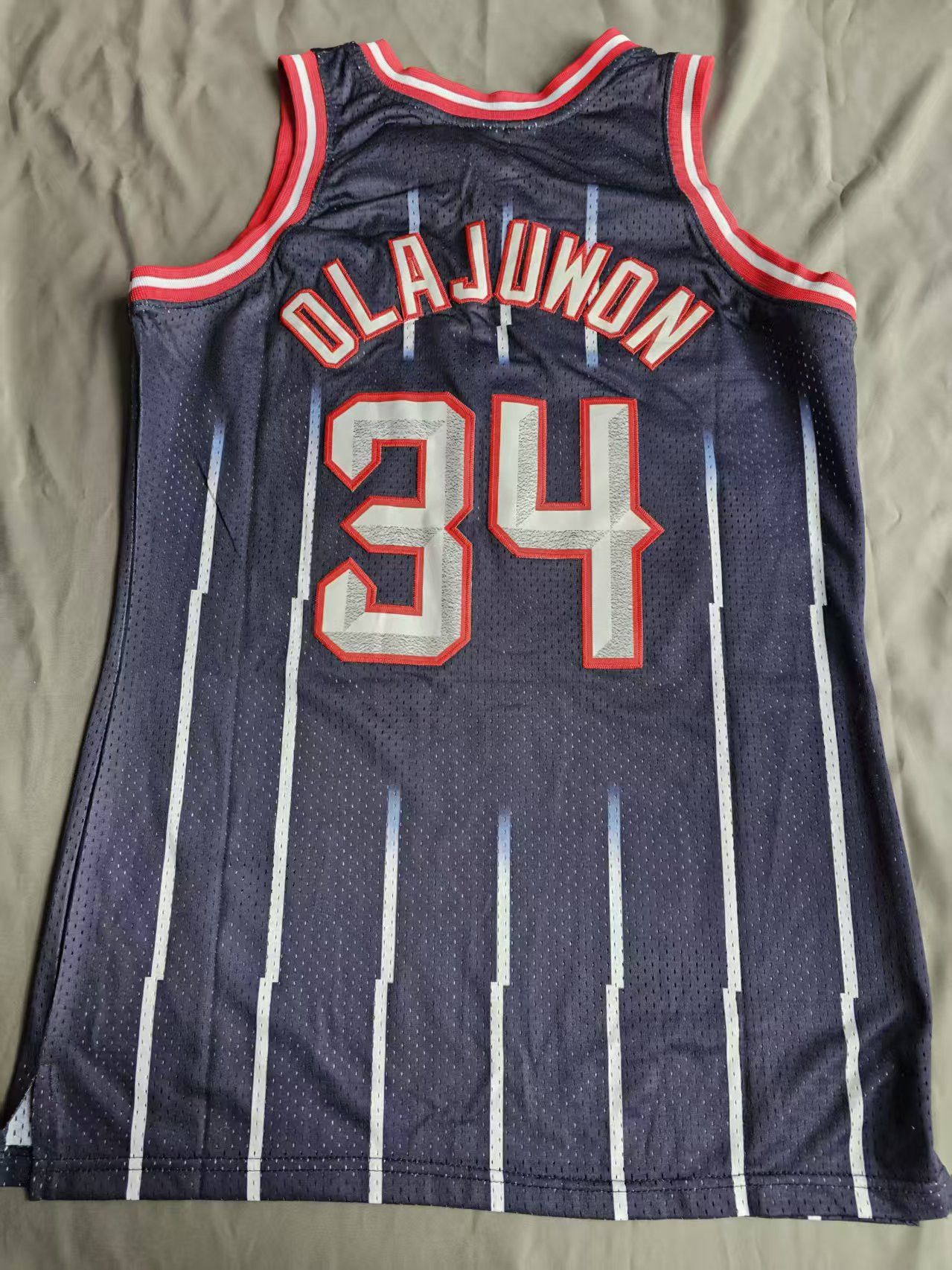 NBA #34 Hakeem Olajuwon Jersey Houston Rockets 1996 97 Size US XXL / EU 58 / 5 - 1 Thumbnail