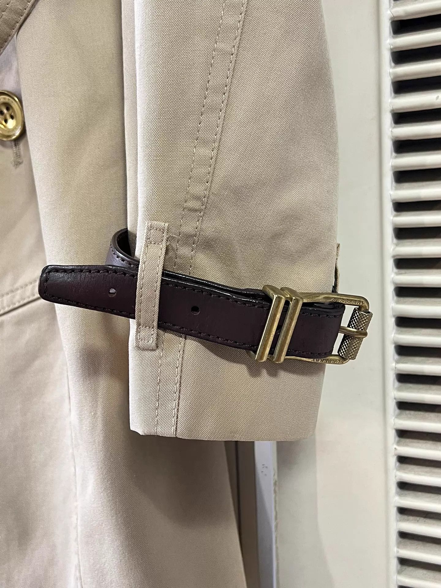 Burberry Burberry 36 Trench Coat Khaki Double Breasted Leather Cuffs Size XS / US 0-2 / IT 36-38 - 6 Thumbnail
