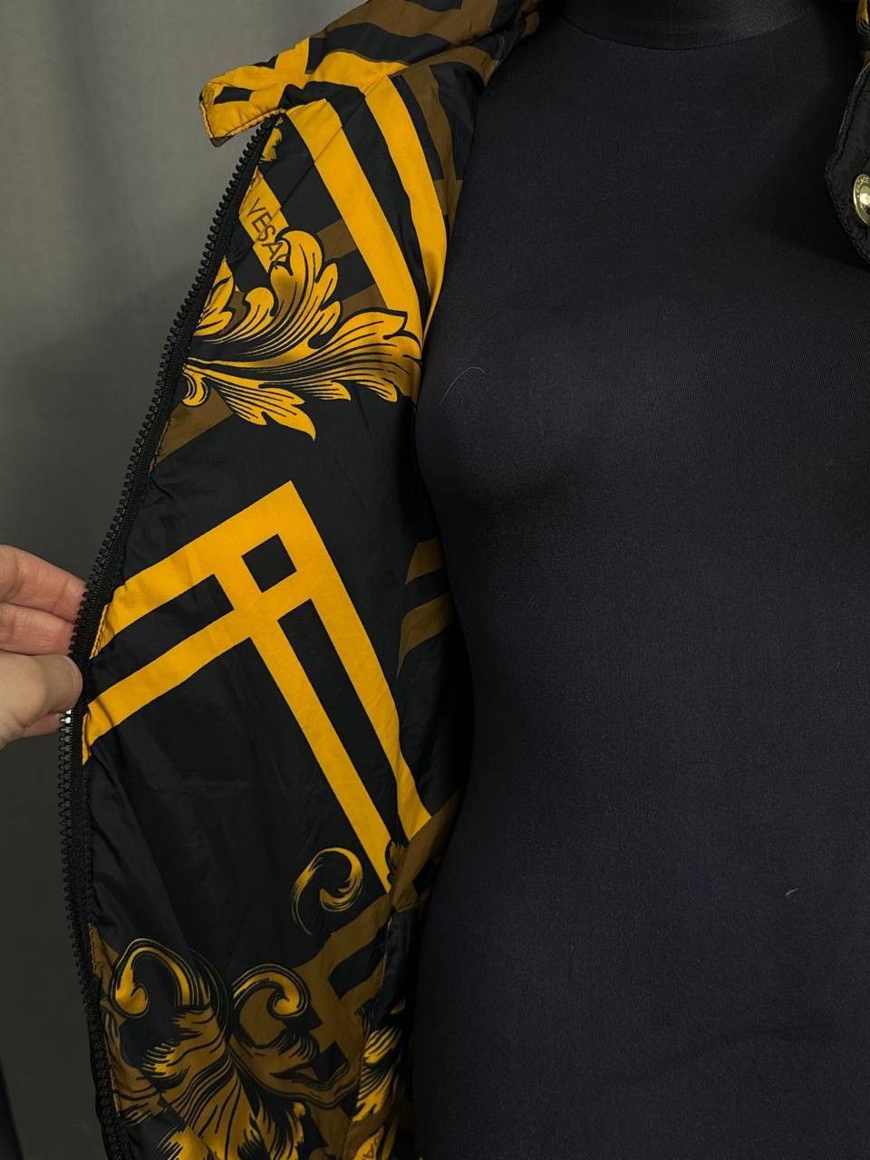 Versace Versace reversible puffer jacket Black Gold Barocco Size S Size US S / EU 44-46 / 1 - 7 Thumbnail