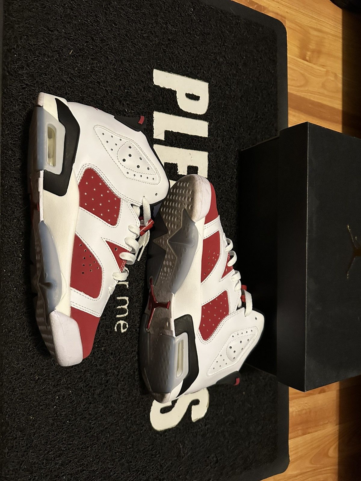 Jordan Brand SIZE 7 - AIR JORDAN RETRO 6 CARMINE Size US 7 / EU 40 - 3 Thumbnail