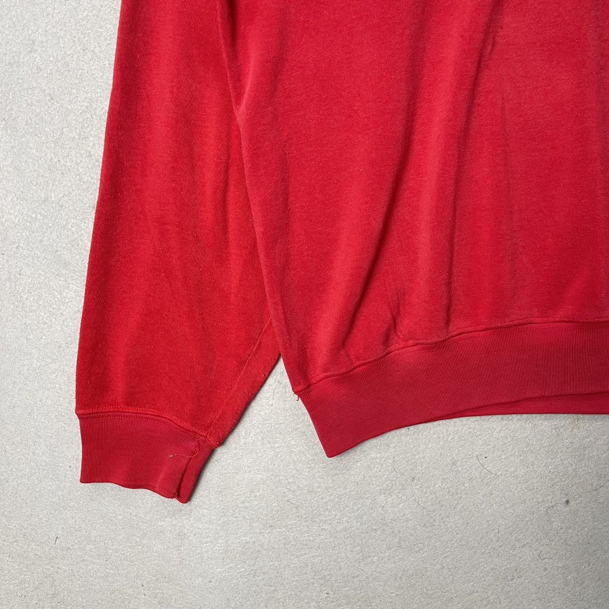 Nike Vintage Nike Script Swoosh Crewneck Sweatshirt Red Size US XL / EU 56 / 4 - 5 Thumbnail