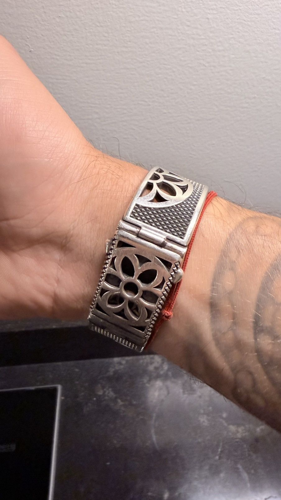GOOD ART HLYWD Driftin' & Dreamin' Bout Apples Watch Band Size ONE SIZE - 8 Thumbnail