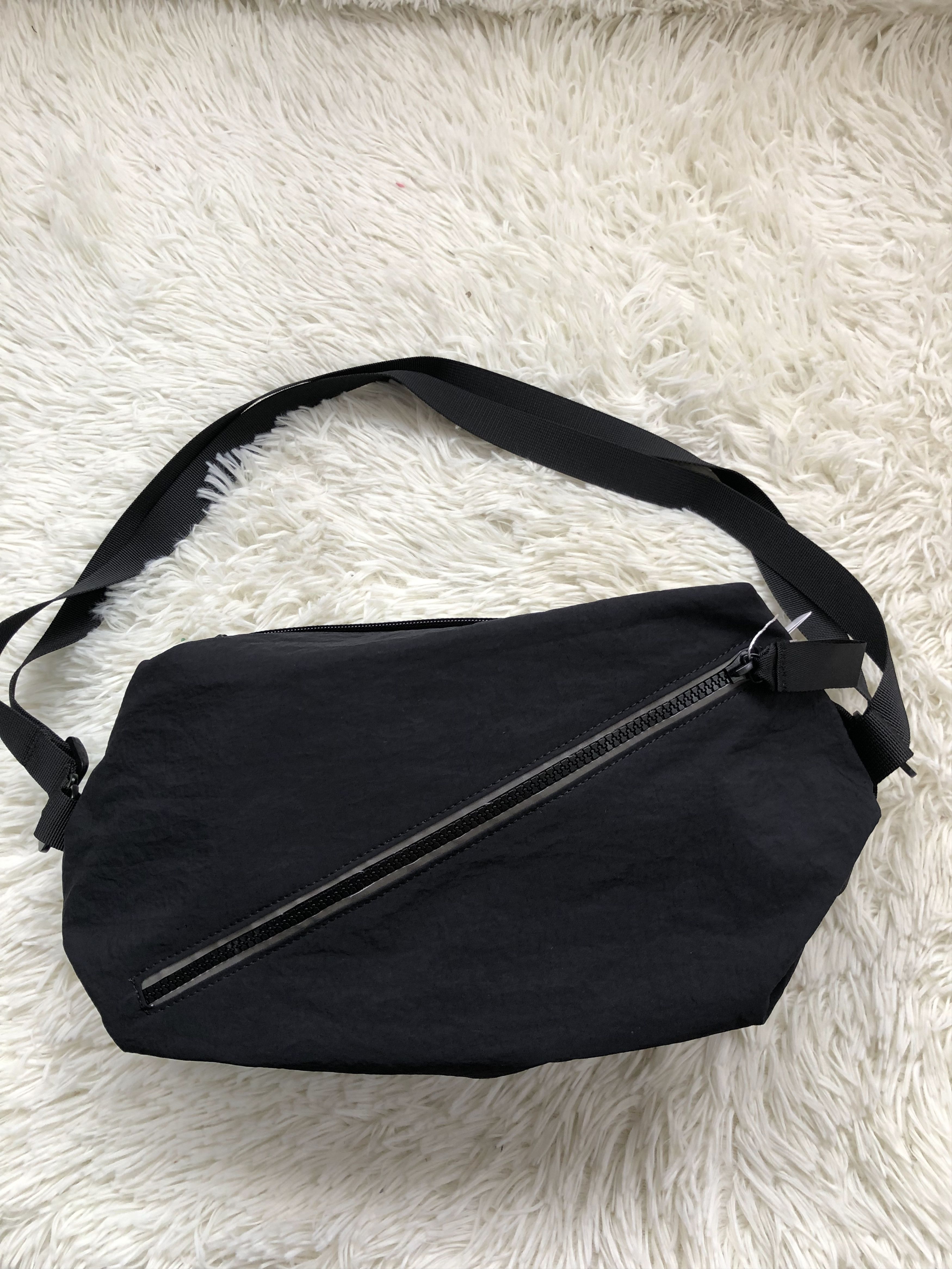 Lululemon Fast Track Yoga Fitness Bag