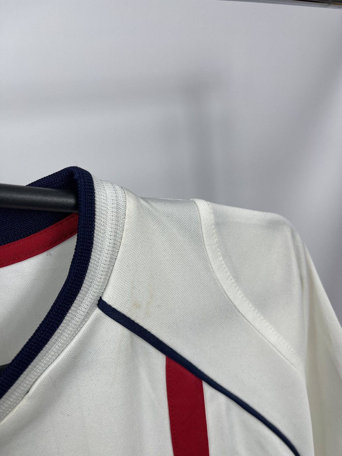 Umbro England Football Shirt Size M White Home Kit Umbro 2001 - 03 Size US M / EU 48-50 / 2 - 5 Thumbnail