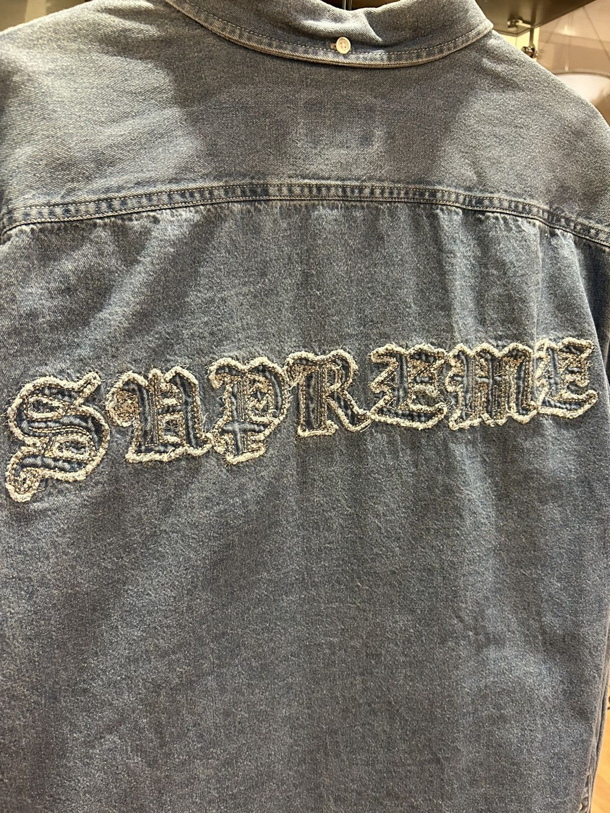 Supreme Supreme Appliqué Denim Button Up Shirt Size US XL / EU 56 / 4 - 3 Thumbnail