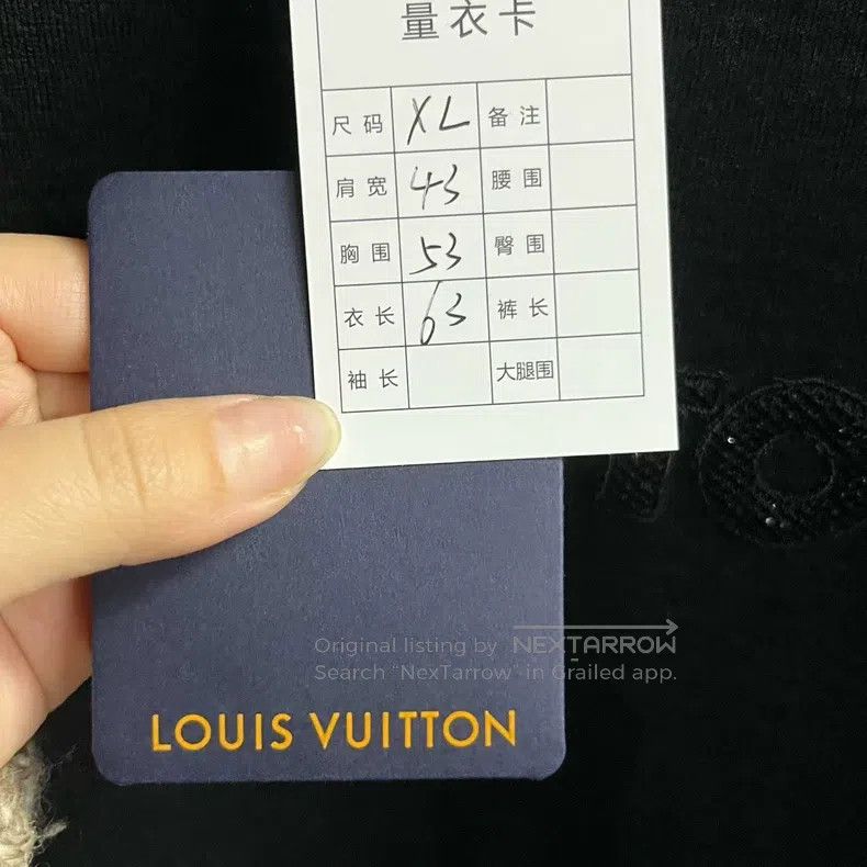 Louis Vuitton Louis Vuitton 25 Latest Black Graphic Printed Crew Neck Sh Size US XL / EU 56 / 4 - 4 Thumbnail