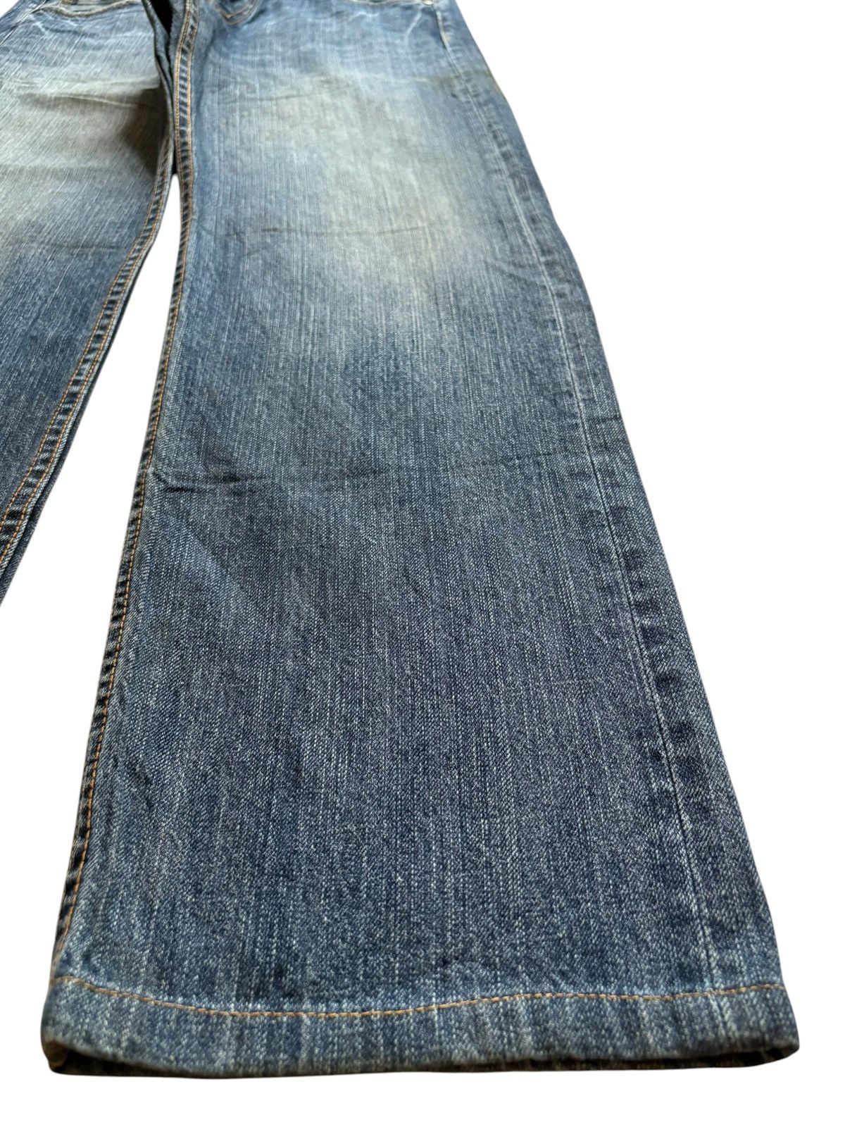 Japanese Brand Vintage Japanese Brand Sugoi Koi Fish Embroidered Baggy Jean Size US 32 / EU 48 - 7 Thumbnail