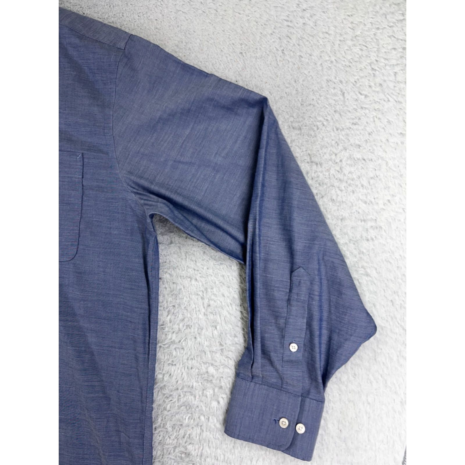 Tommy Hilfiger Tommy Hilfiger Shirt Men 17 Blue Wrinkle Free 34-35 Button Up Regular Fit Pocket Size US XL / EU 56 / 4 - 2 Thumbnail