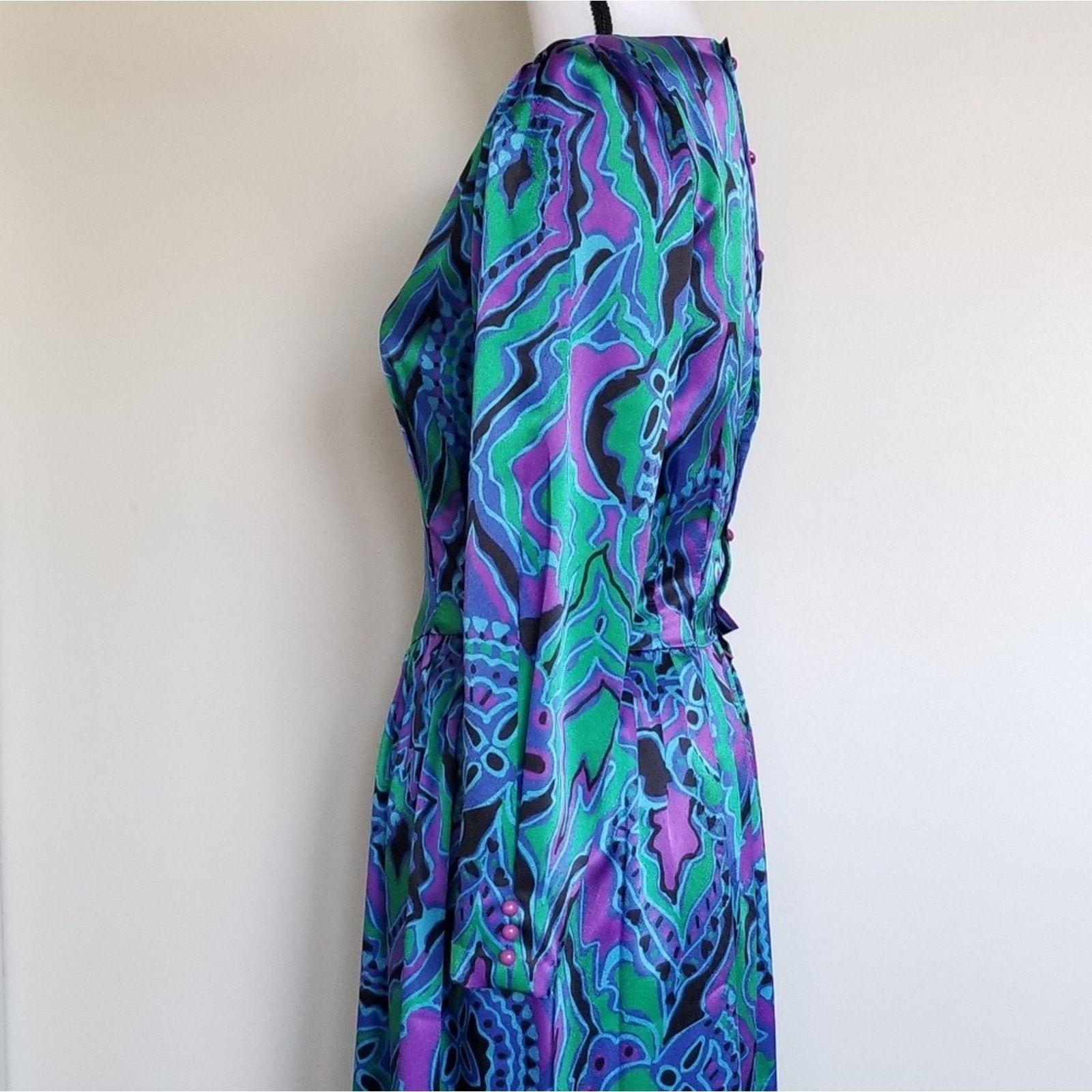 Vintage Vintage 80s silky dress blue & green paisley Size S / US 4 / IT 40 - 4 Thumbnail