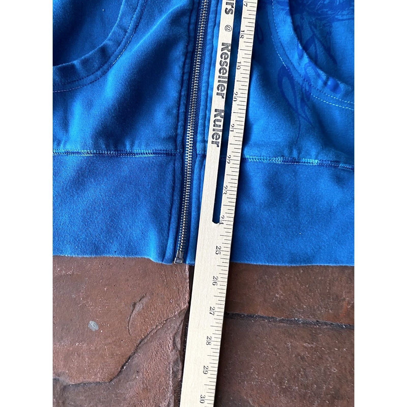 Oakley VINTAGE Oakley Grunge Style Zip Up Hoodie XL Unisex Adults Blue Crew Neck Full Zip Embroidered Graphic Print Size US XL / EU 56 / 4 - 8 Thumbnail